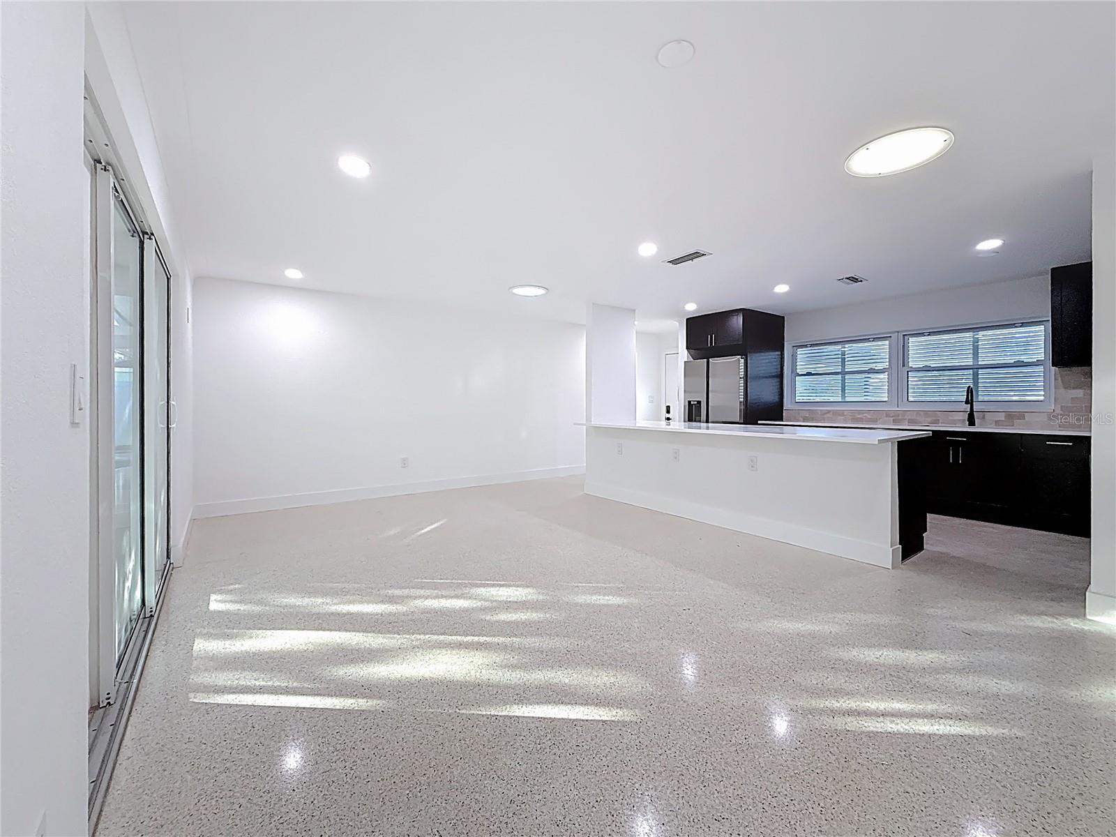 Image 21 of 60 For 2161 Edythe Drive