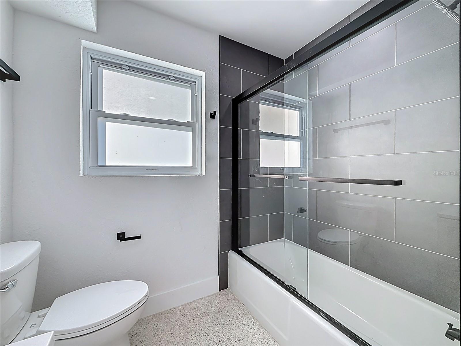 Image 31 of 60 For 2161 Edythe Drive