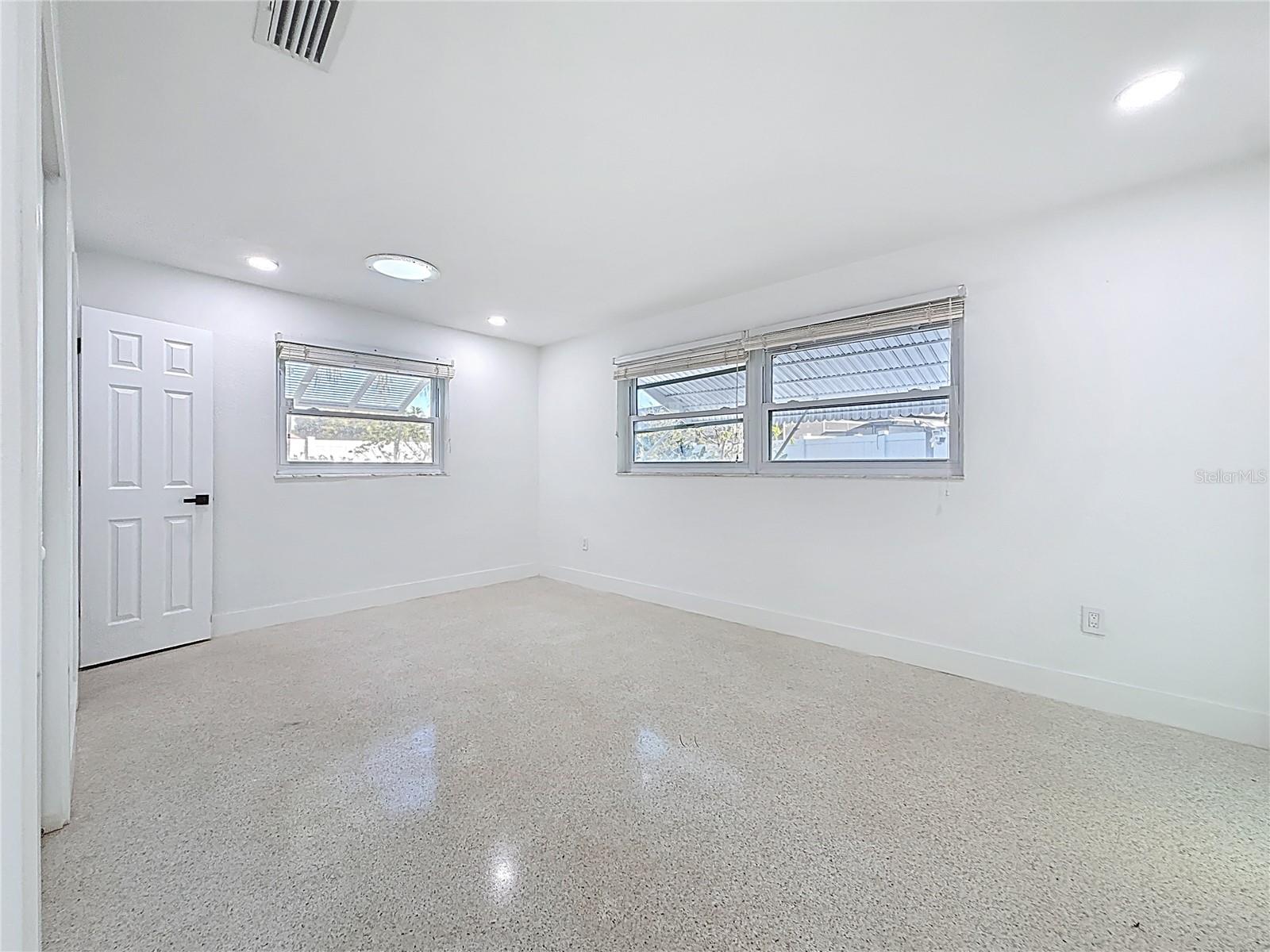 Image 34 of 60 For 2161 Edythe Drive