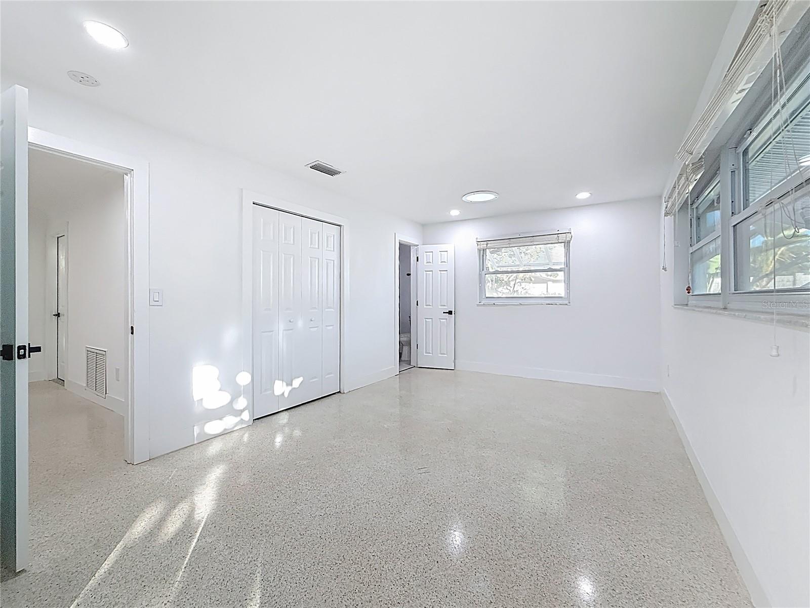 Image 35 of 60 For 2161 Edythe Drive