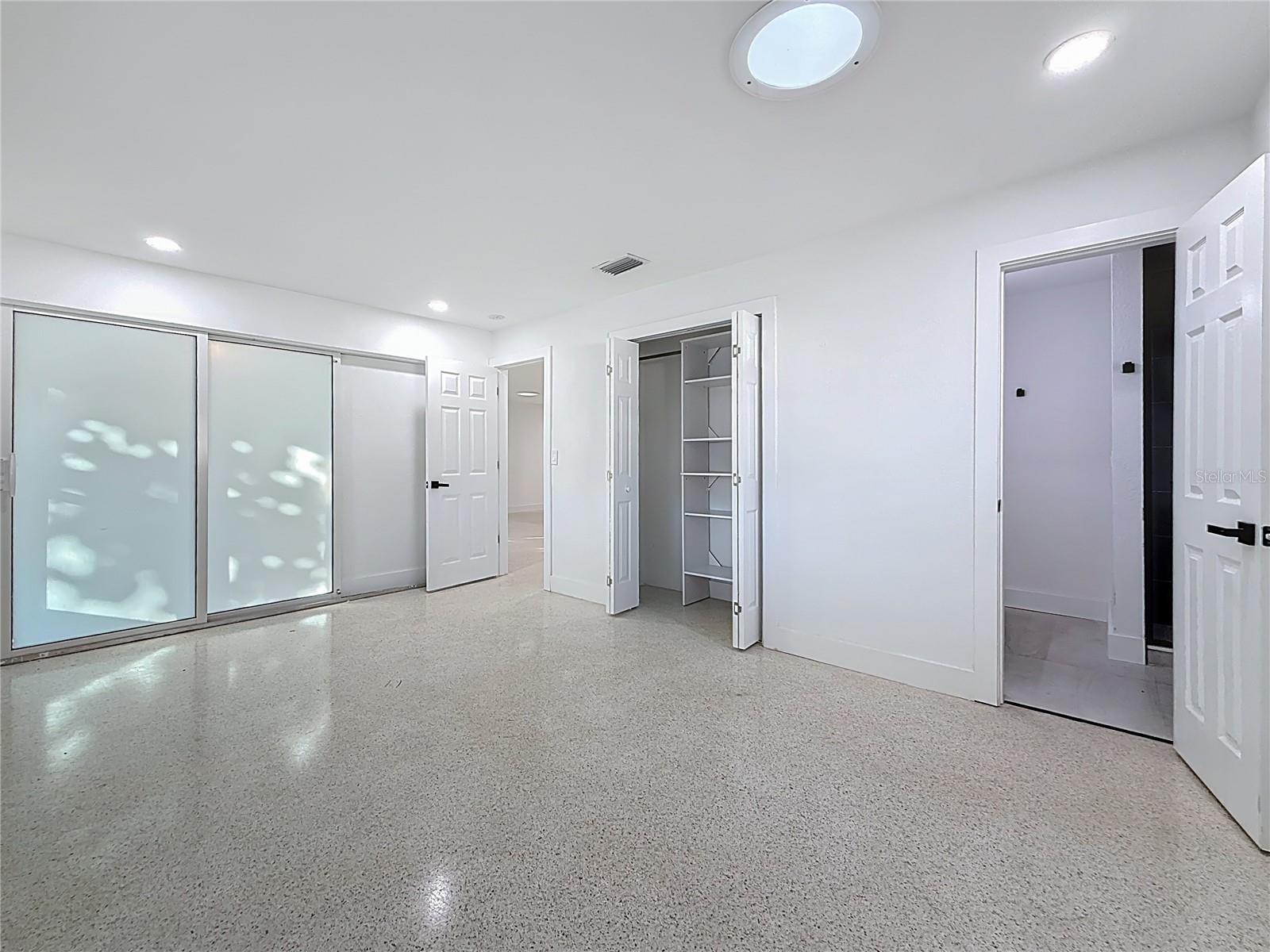 Image 36 of 60 For 2161 Edythe Drive