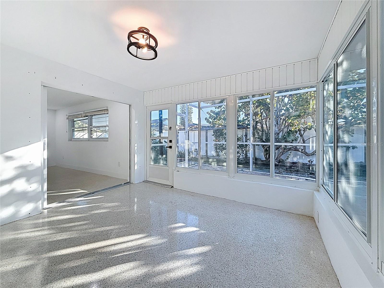 Image 47 of 60 For 2161 Edythe Drive