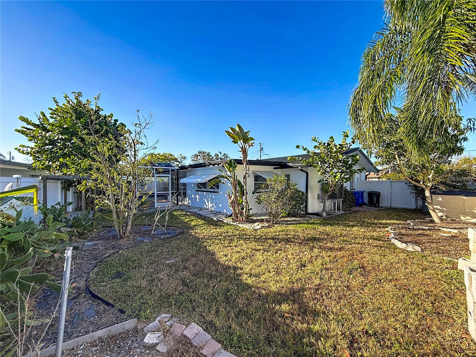 Image 54 of 60 For 2161 Edythe Drive