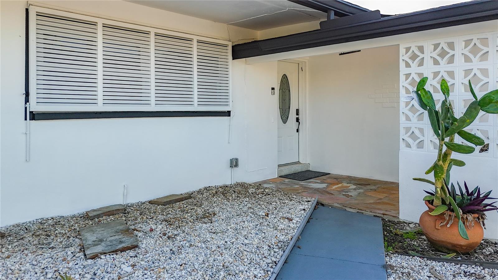 Image 7 of 60 For 2161 Edythe Drive