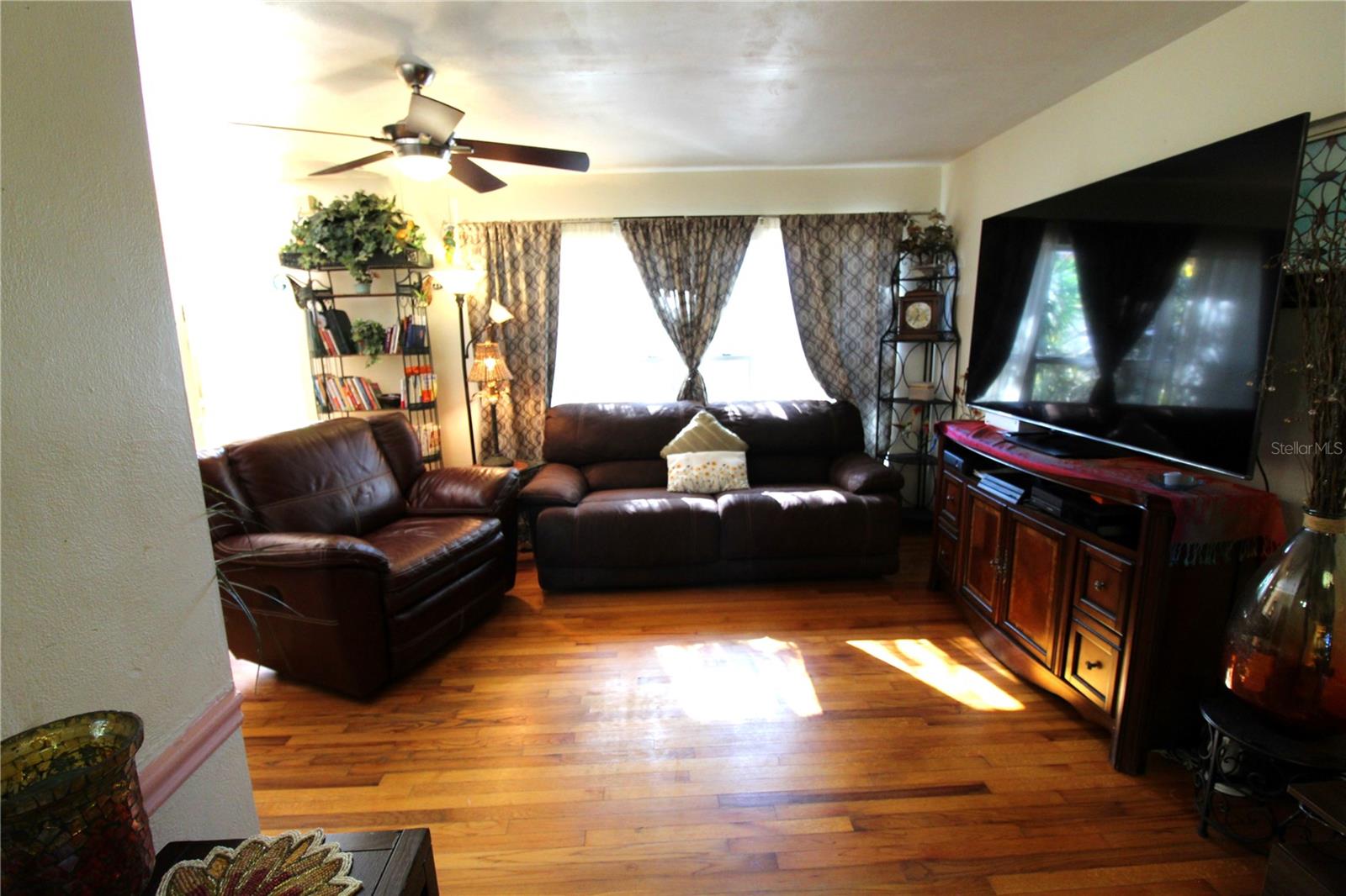 Image 12 of 42 For 5355 Kaley Street