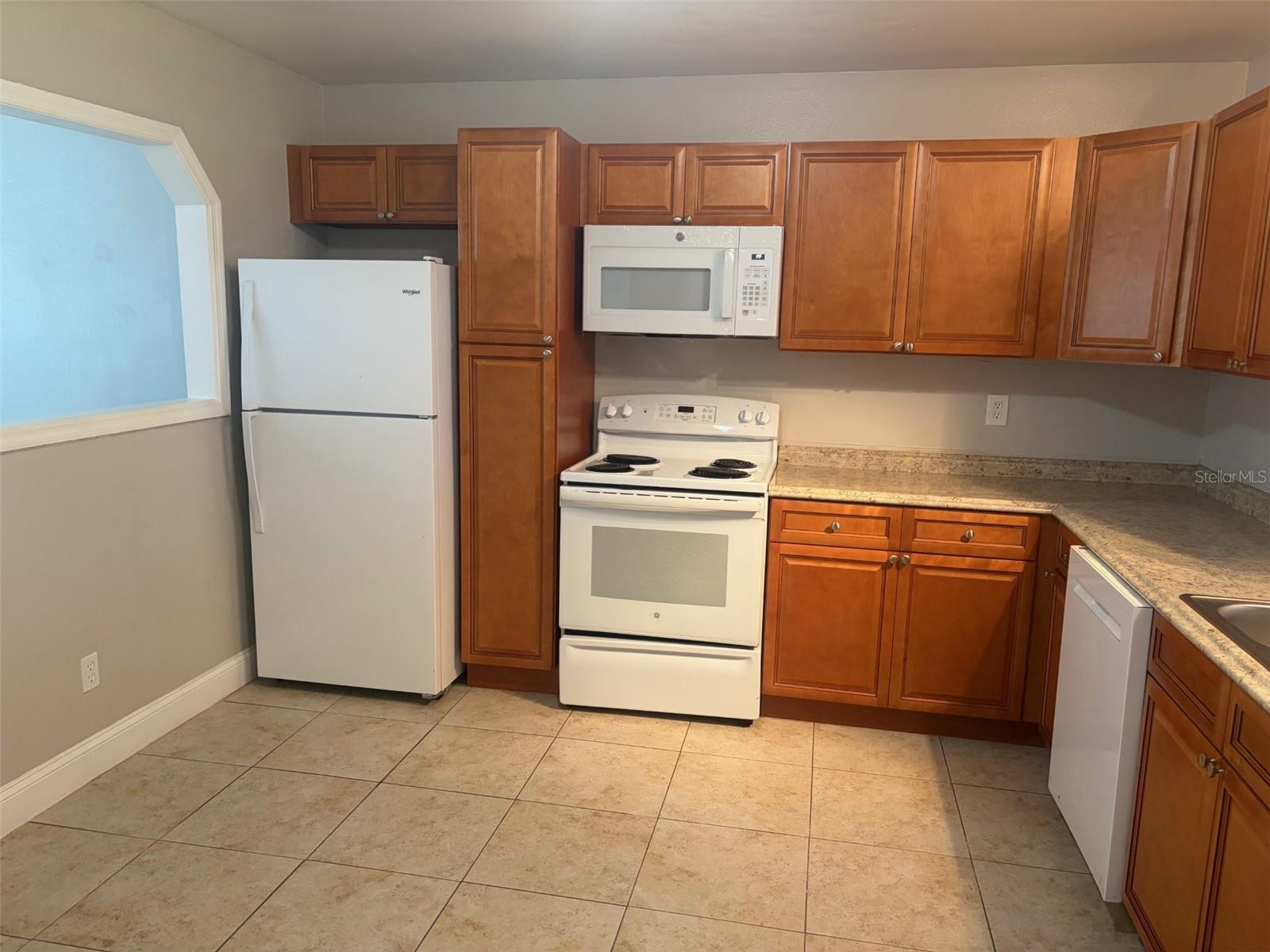 Image 4 of 19 For 37 Montana Avenue