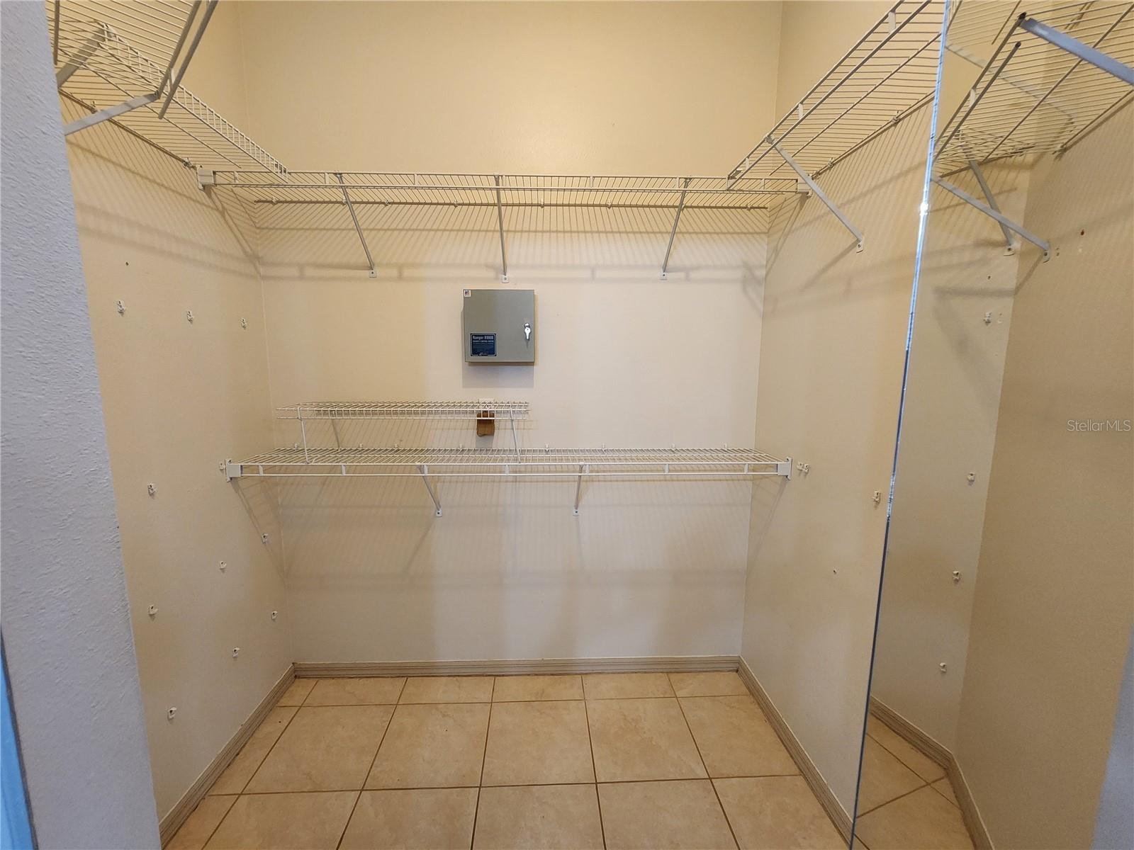 Image 16 of 20 For 2303 Laurel Pine Lane