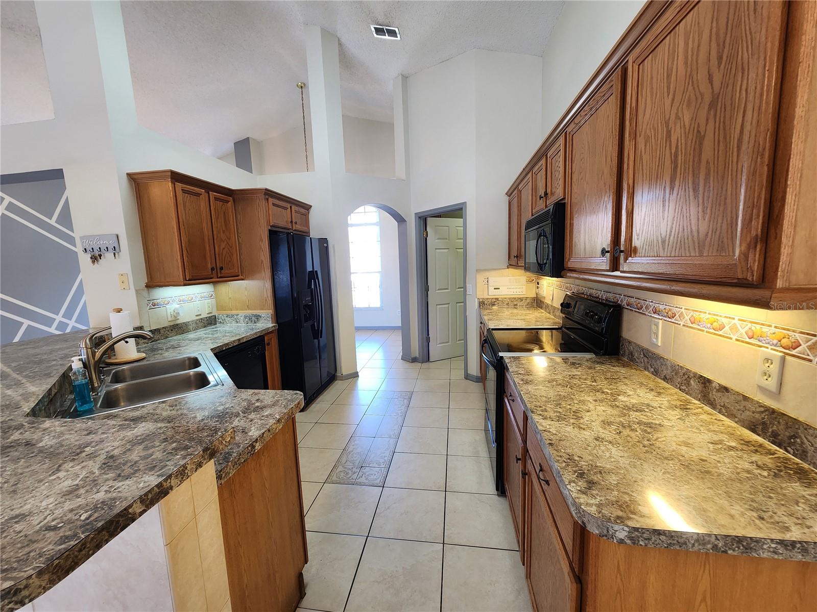 Image 6 of 20 For 2303 Laurel Pine Lane