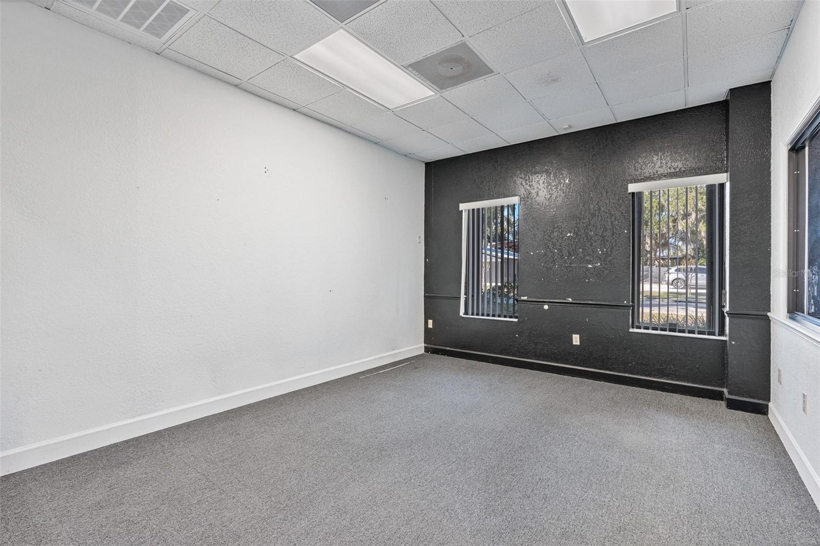 Image 14 of 28 For 210 Palmetto Avenue