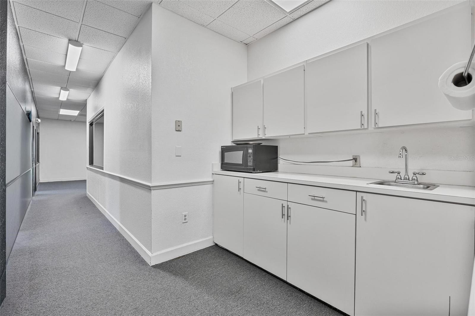 Image 16 of 28 For 210 Palmetto Avenue