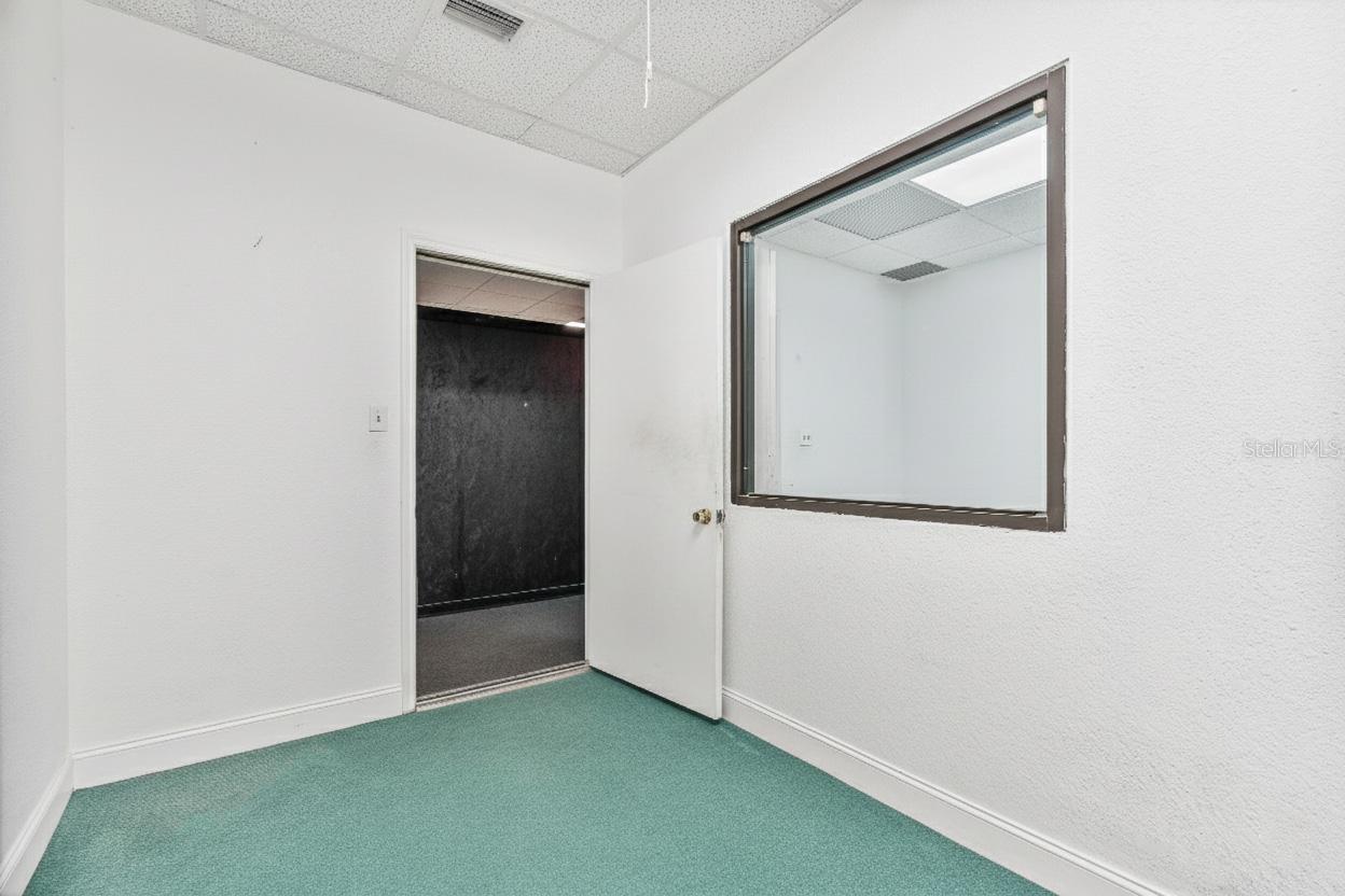 Image 23 of 28 For 210 Palmetto Avenue