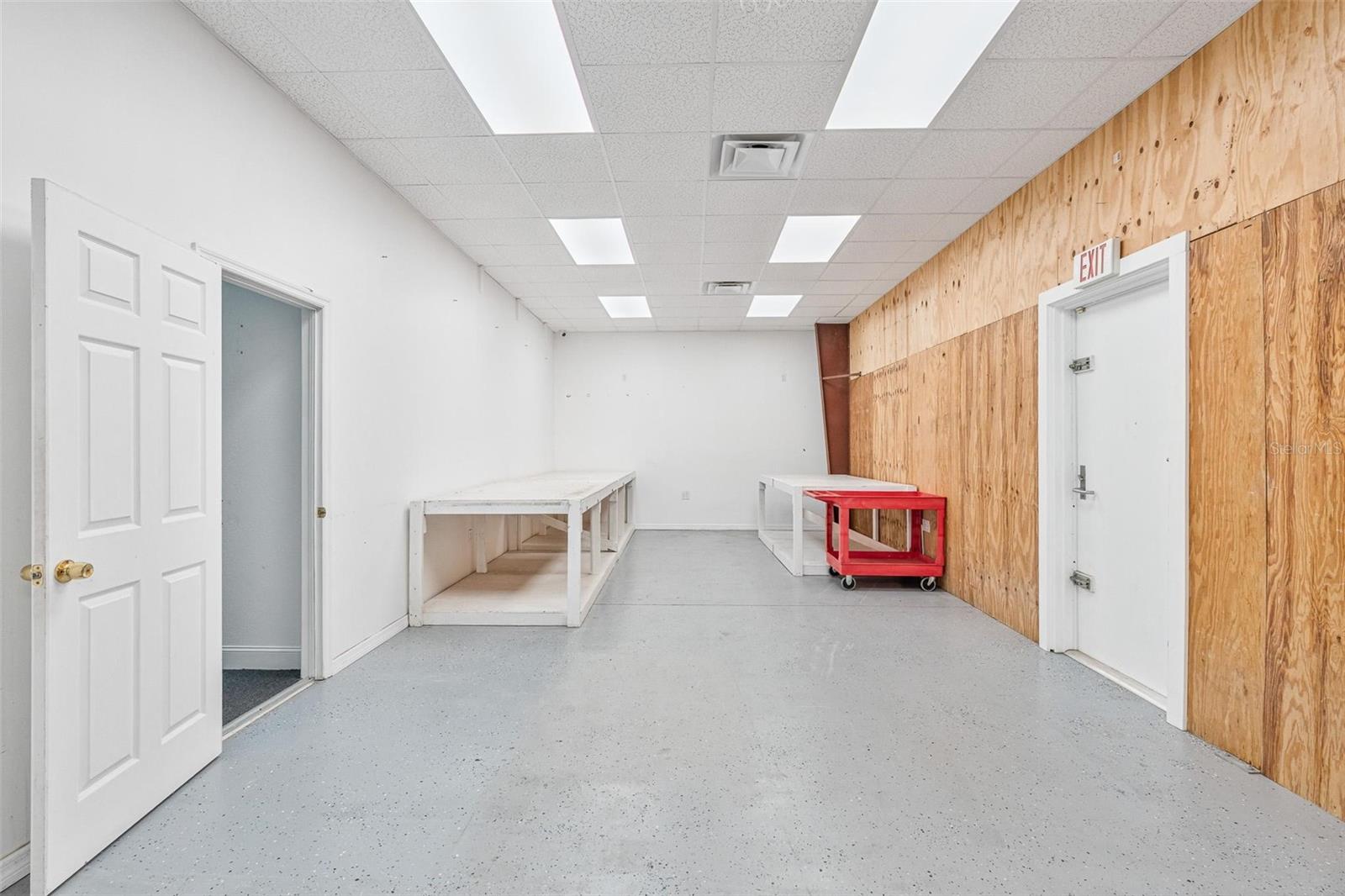 Image 26 of 28 For 210 Palmetto Avenue