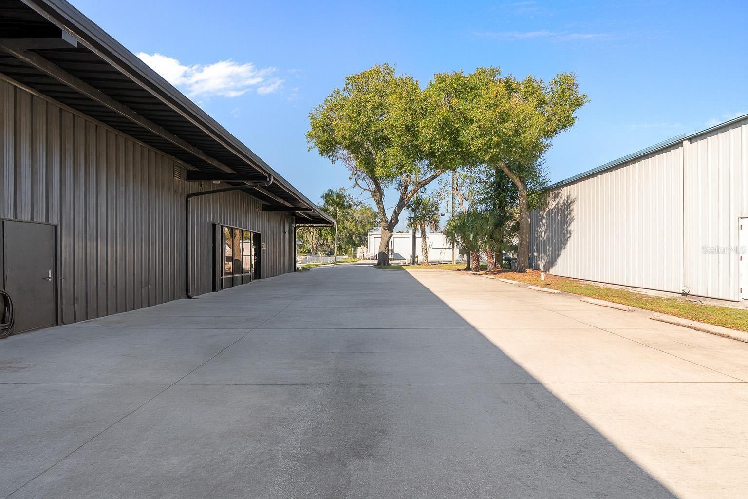 Image 4 of 28 For 210 Palmetto Avenue