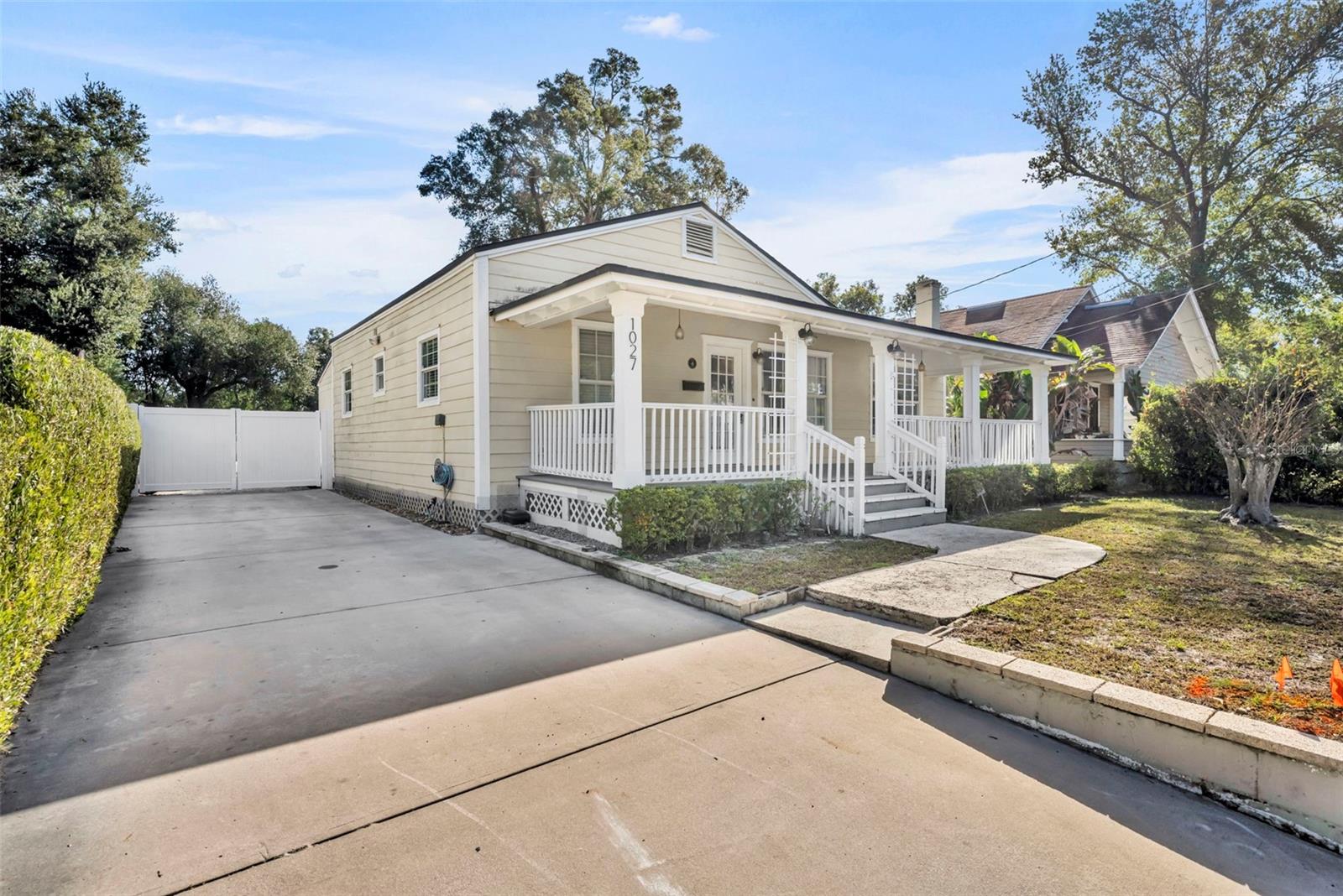 Image 30 of 30 For 1027 Hampton Avenue