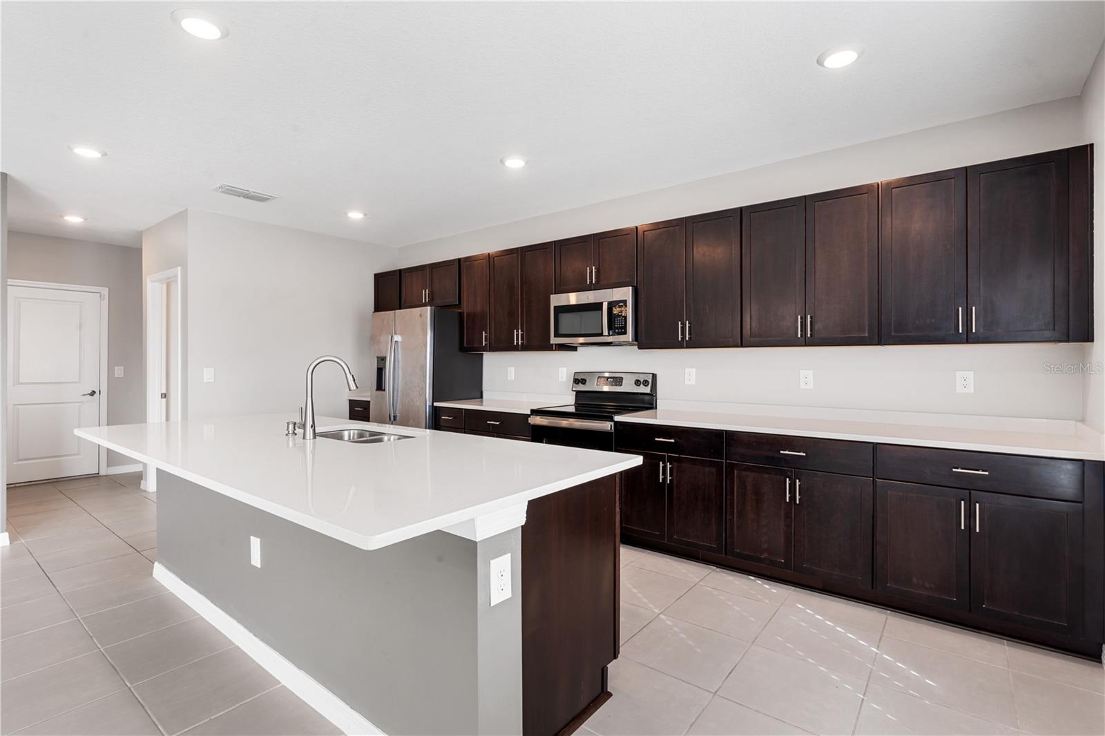 Image 7 of 21 For 1139 Calico Pointe Circle