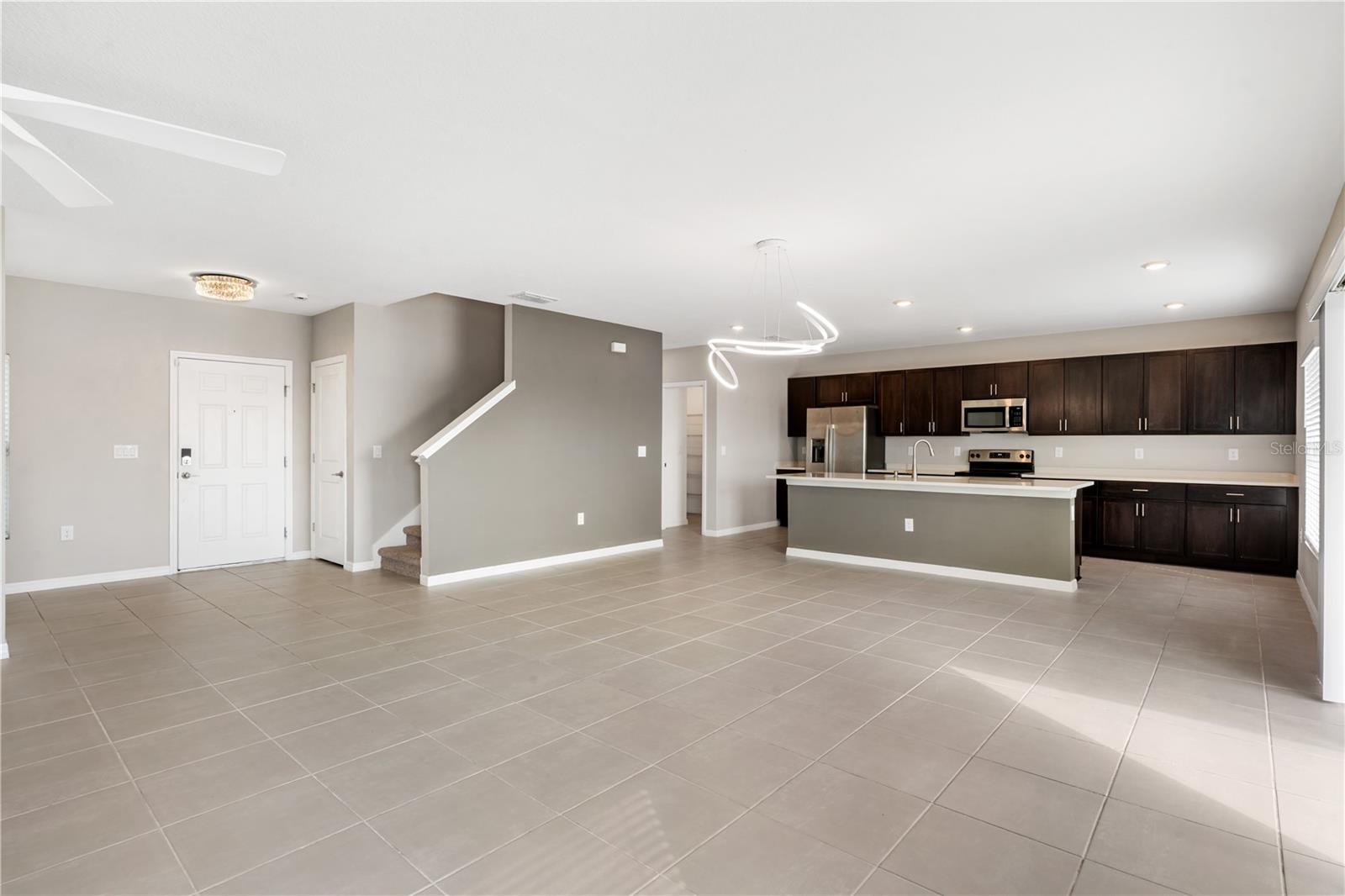 Image 8 of 21 For 1139 Calico Pointe Circle