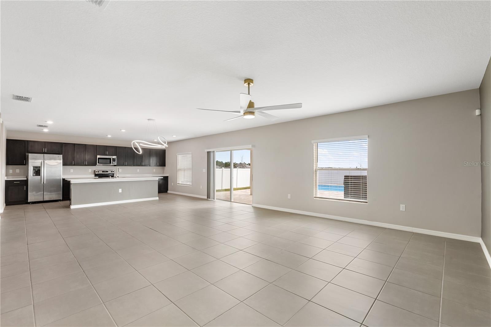 Image 9 of 21 For 1139 Calico Pointe Circle