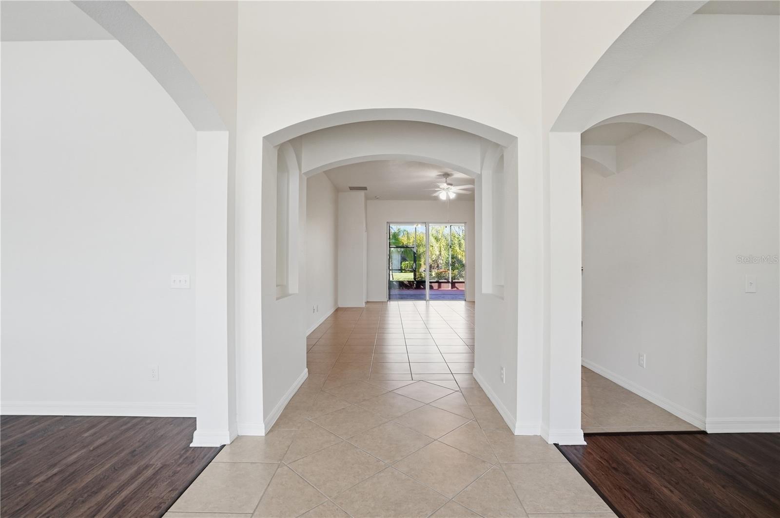 Image 11 of 45 For 5402 Coral Shell Way