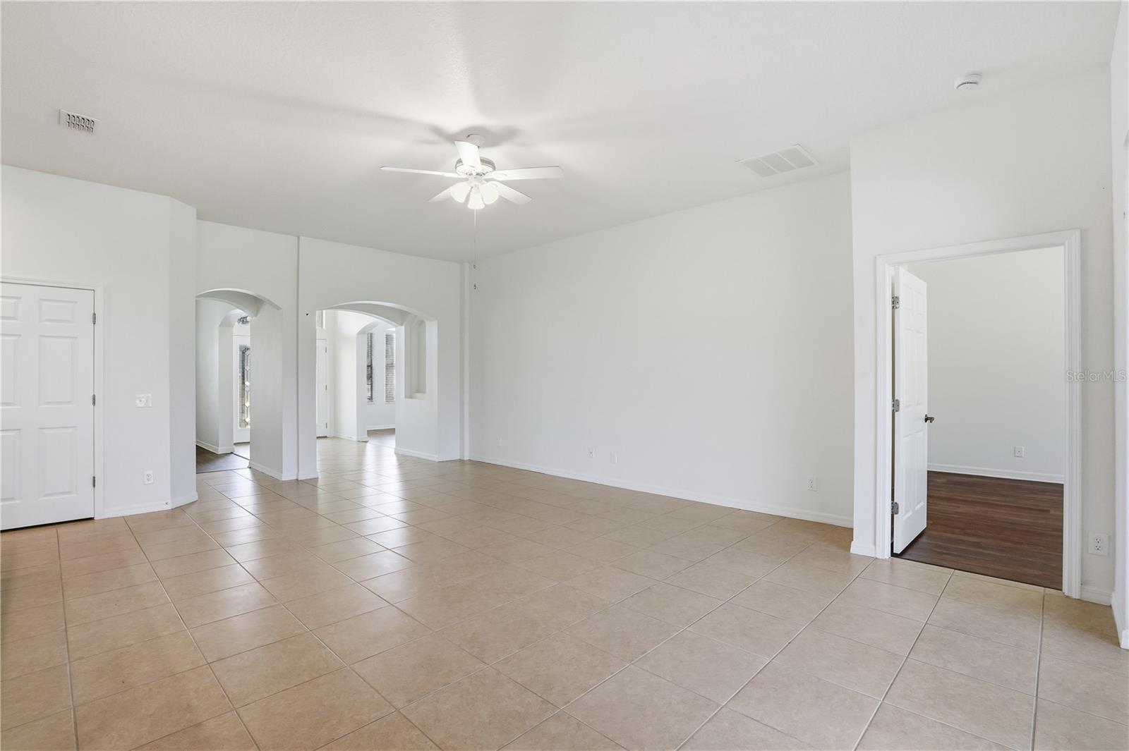 Image 13 of 45 For 5402 Coral Shell Way