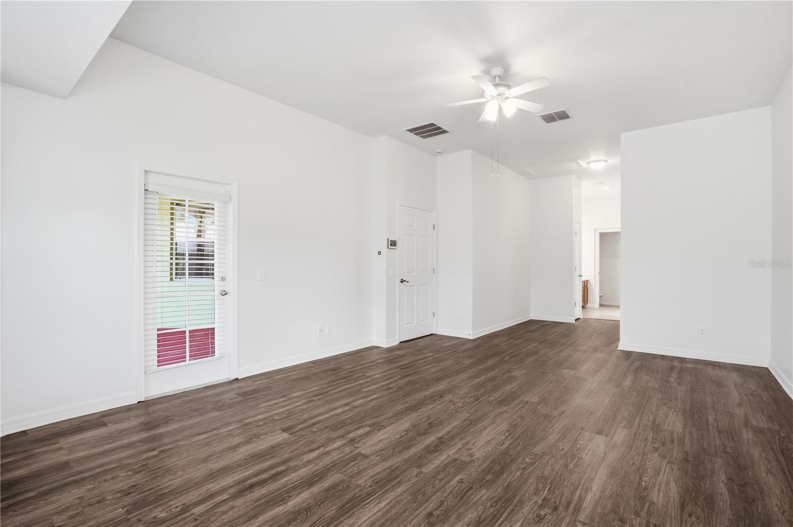 Image 16 of 45 For 5402 Coral Shell Way