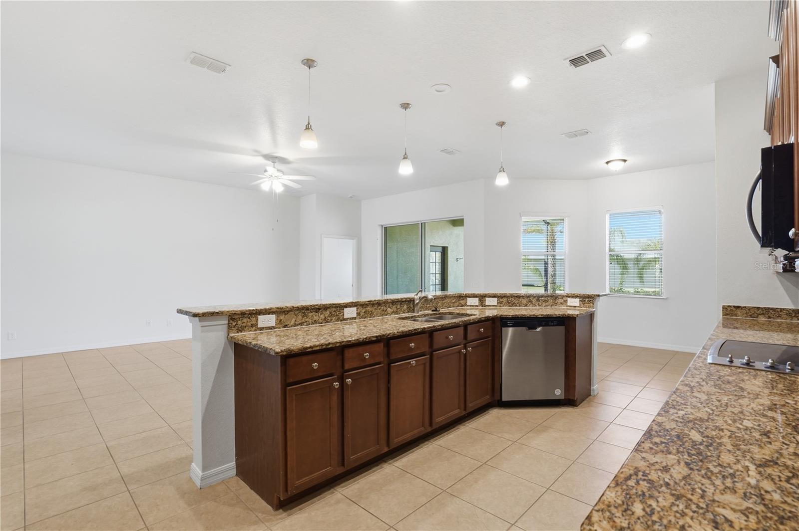 Image 20 of 45 For 5402 Coral Shell Way