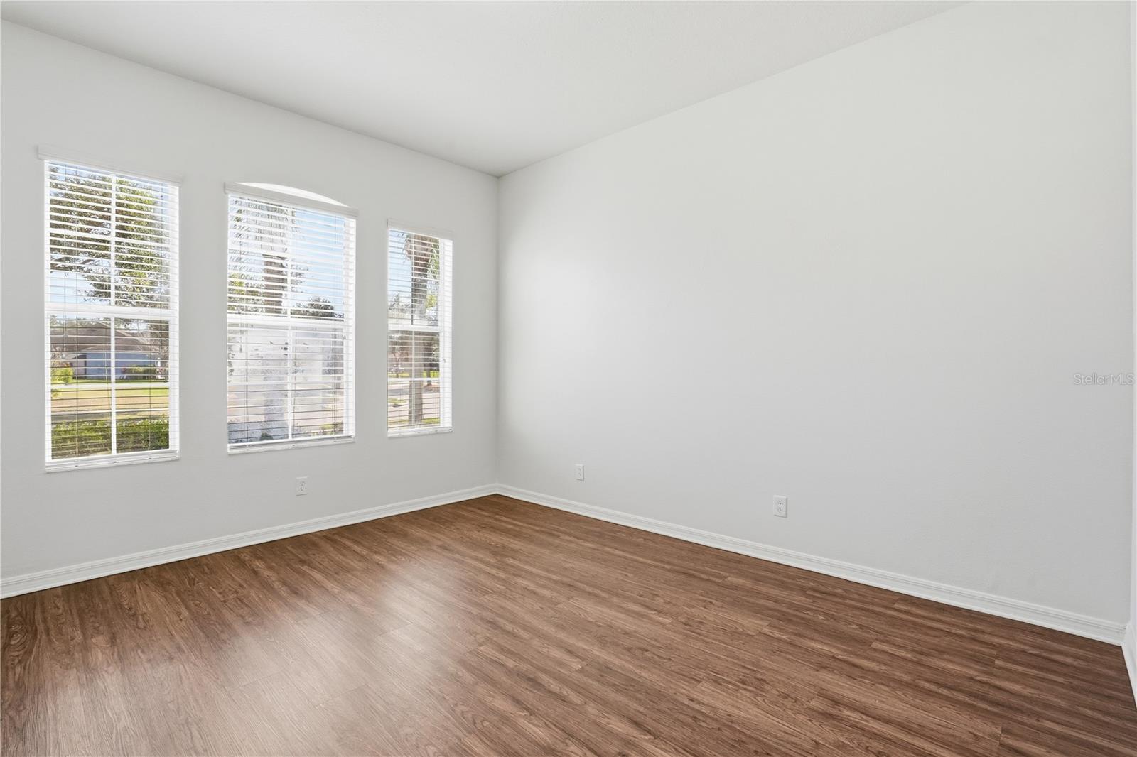 Image 25 of 45 For 5402 Coral Shell Way