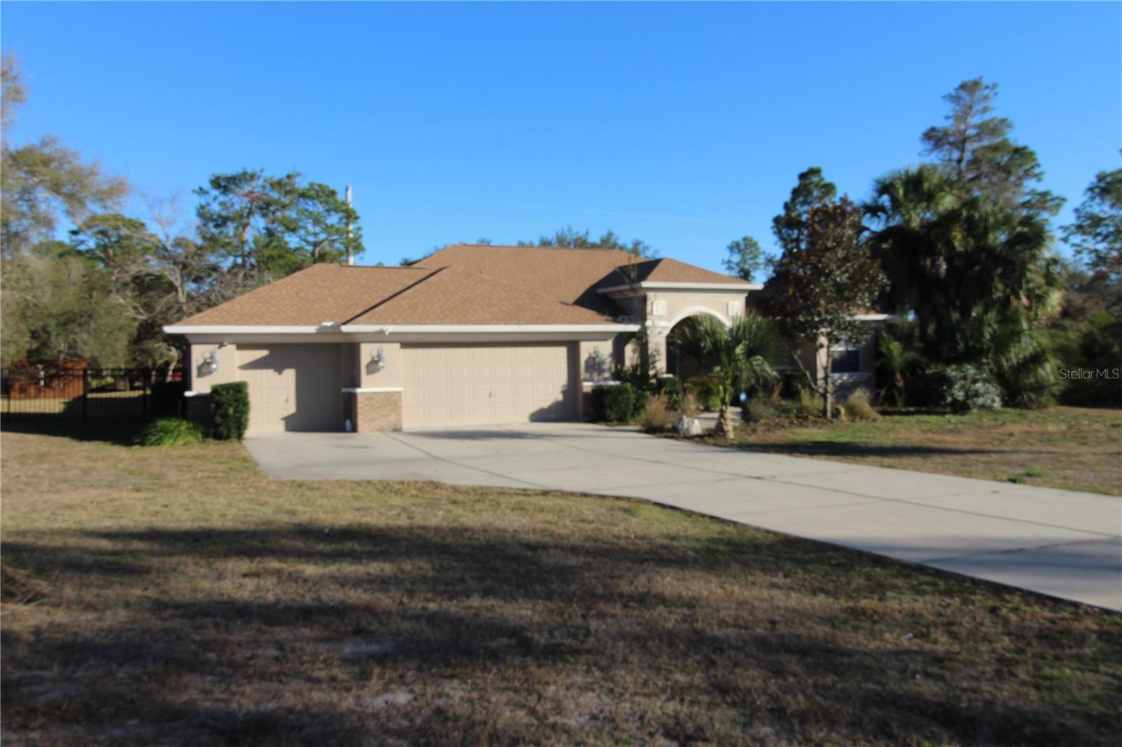 Details for 8476 Madrid Road, WEEKI WACHEE, FL 34613