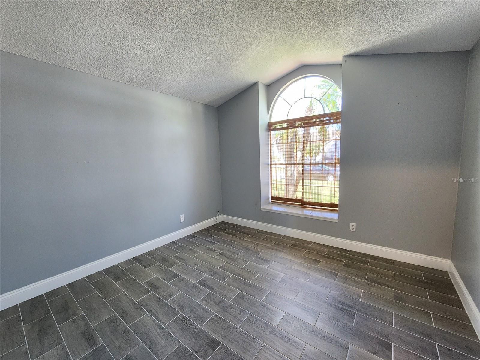 Image 14 of 18 For 12516 Britwell Court