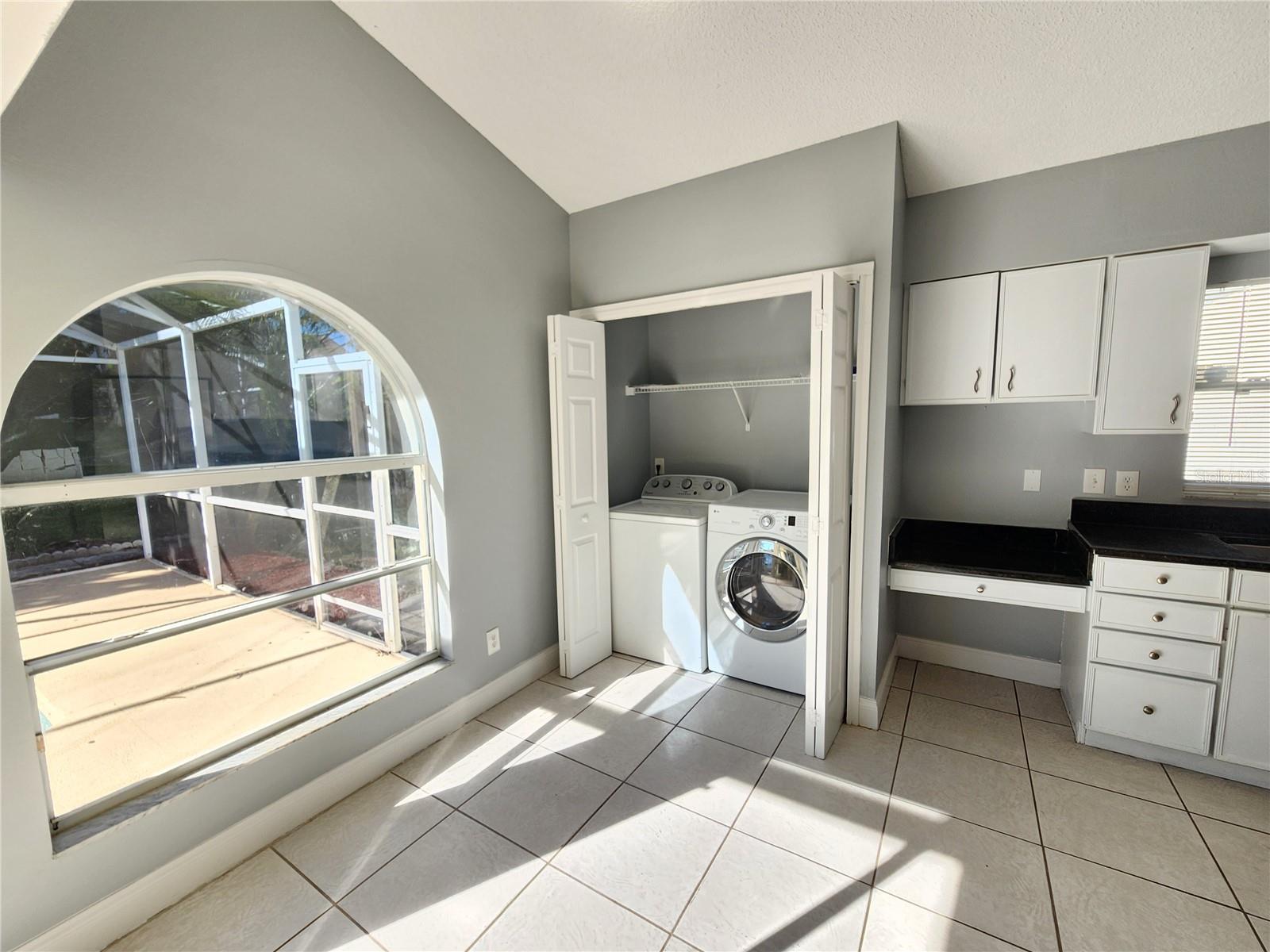 Image 7 of 18 For 12516 Britwell Court