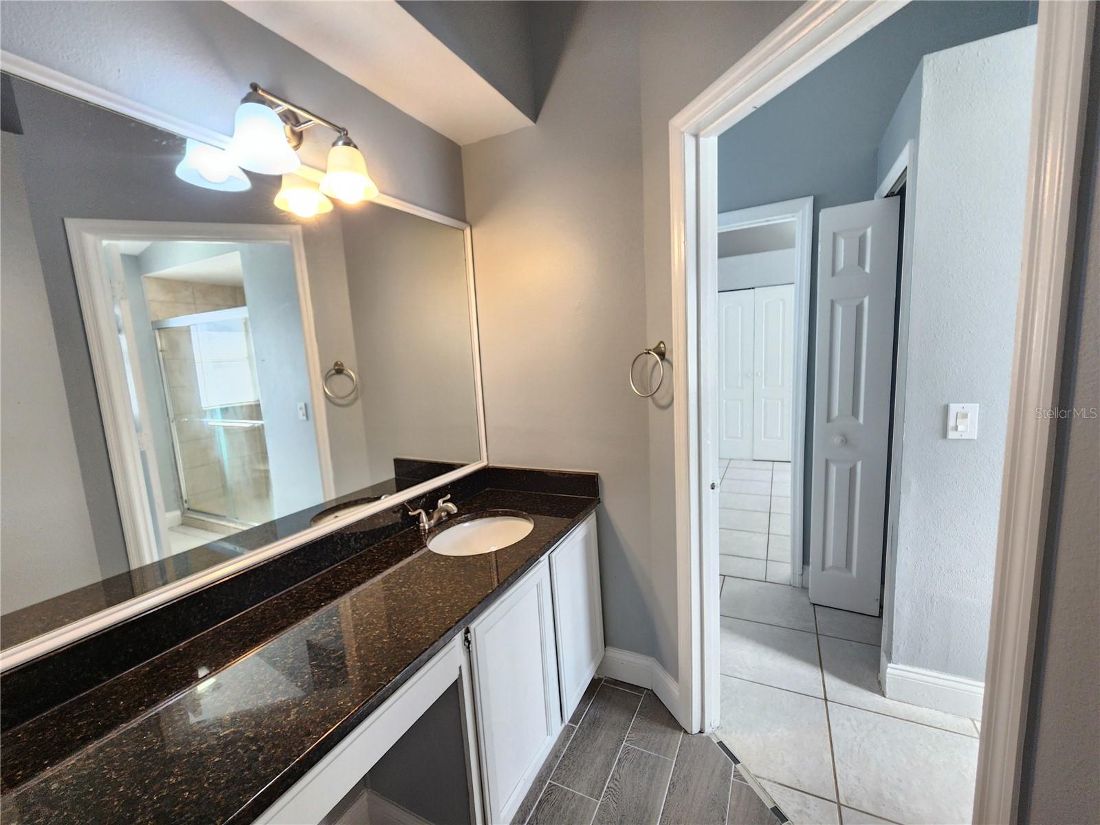 Image 9 of 18 For 12516 Britwell Court