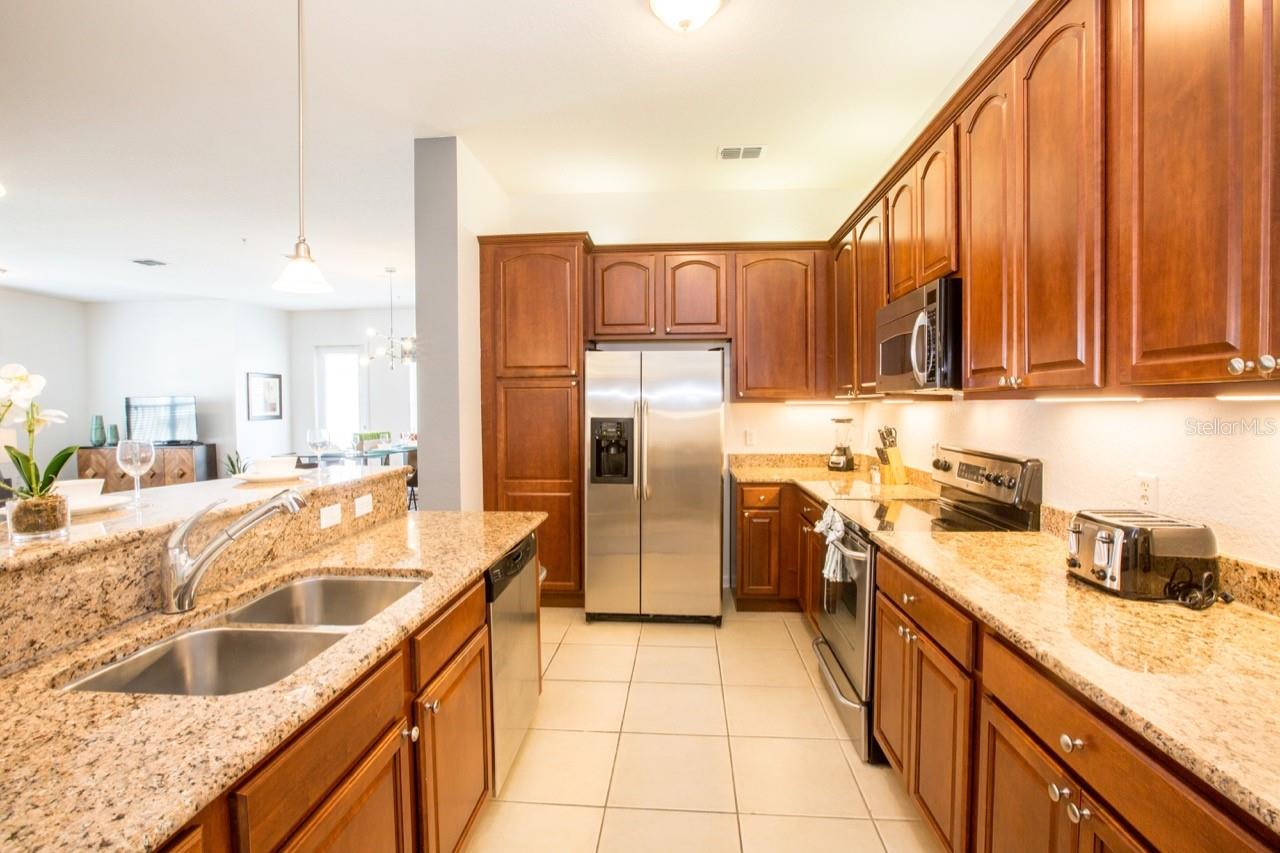 Image 10 of 53 For 5049 Shoreway Loop 407