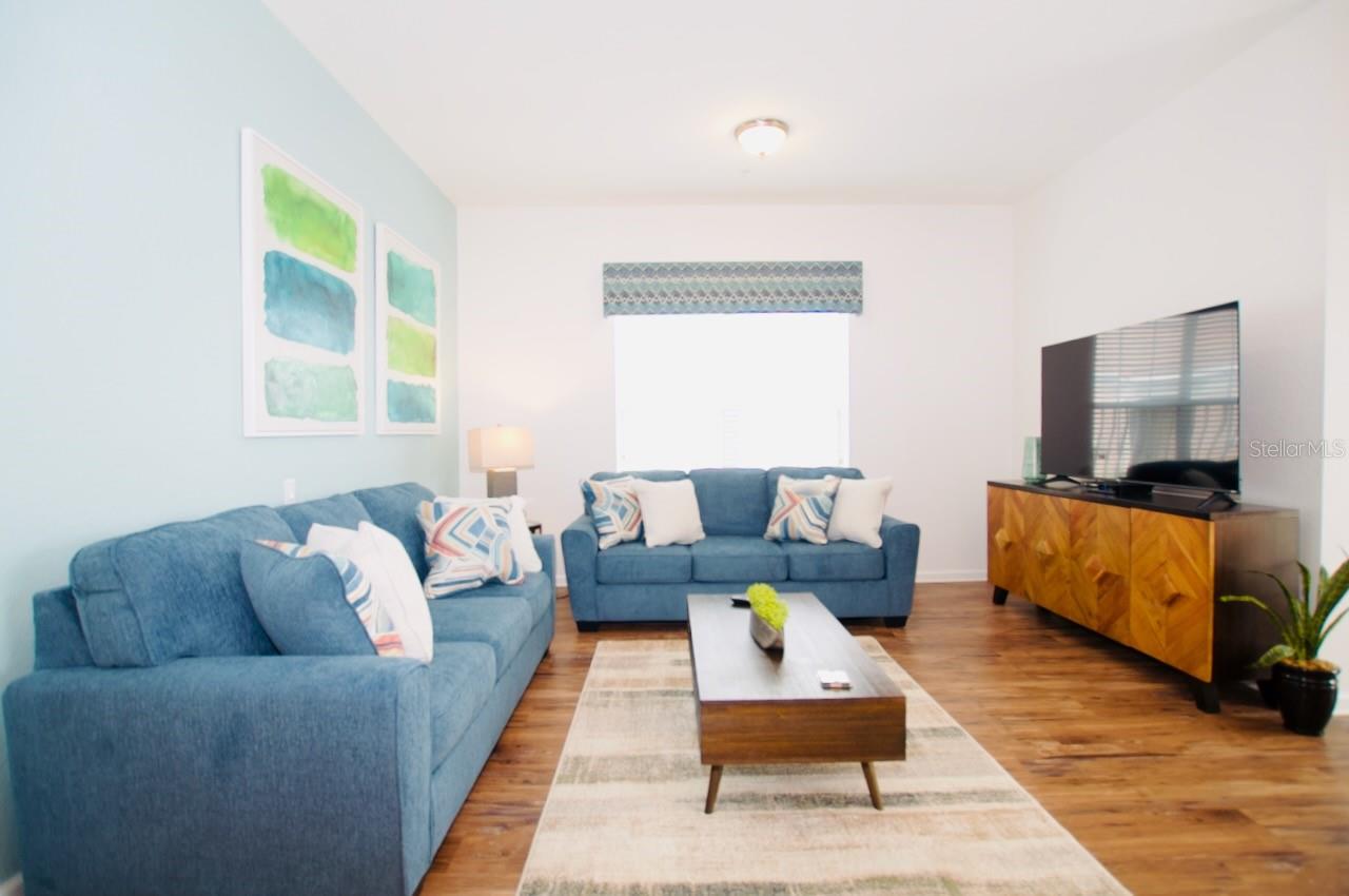 Image 6 of 53 For 5049 Shoreway Loop 407