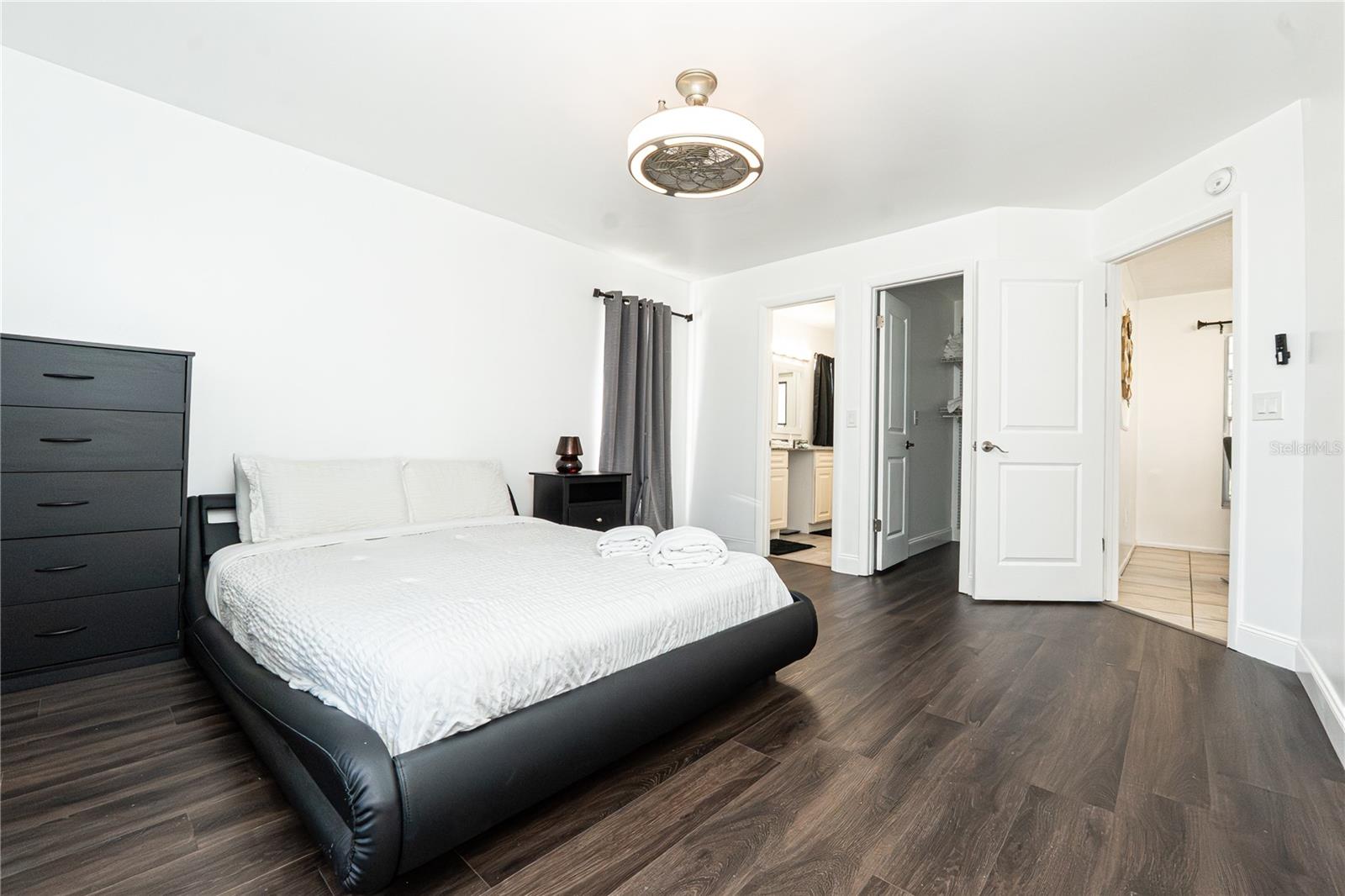 Image 11 of 35 For 7720 Indian Ridge Trail S