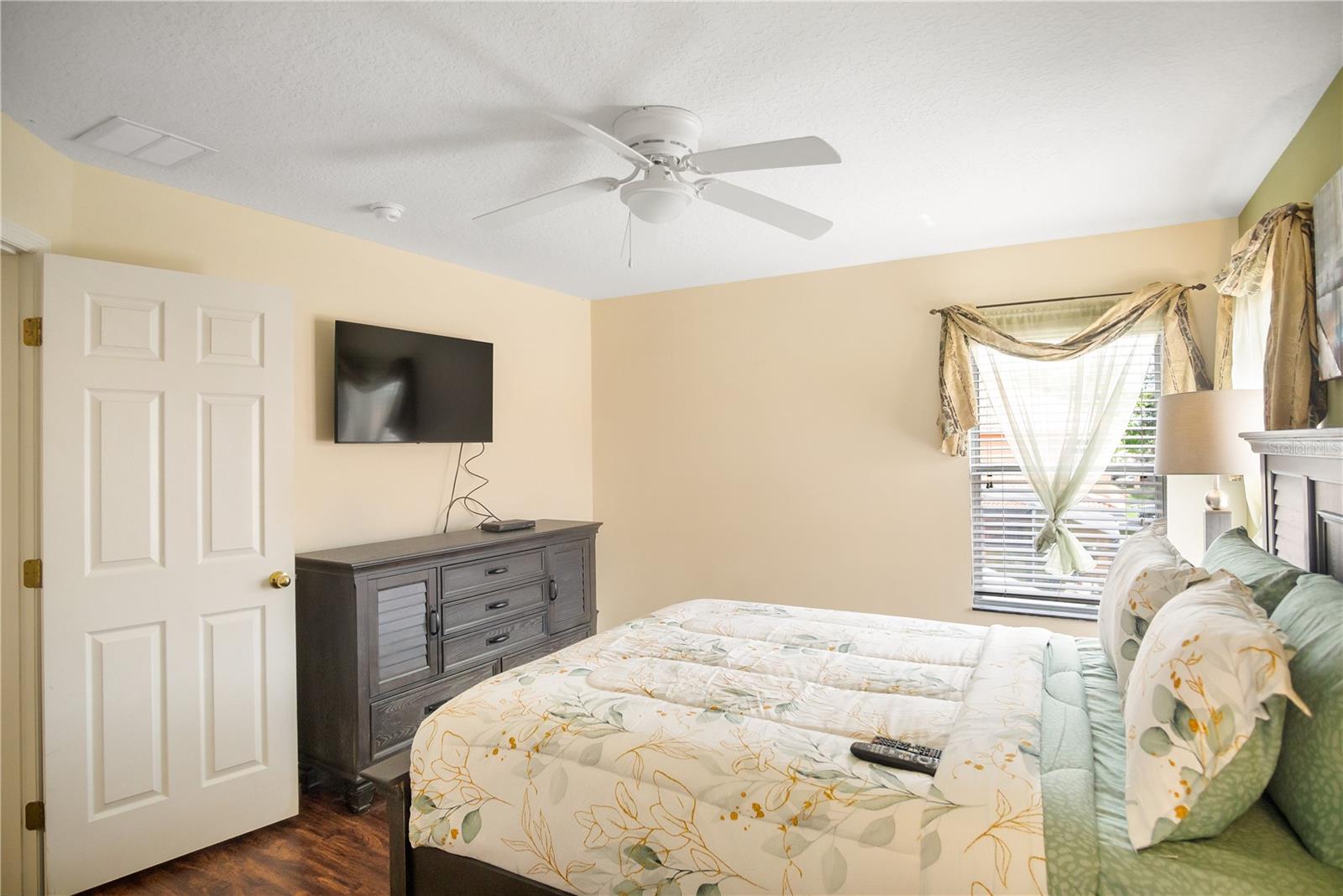 Image 25 of 36 For 134 Sevilla Avenue