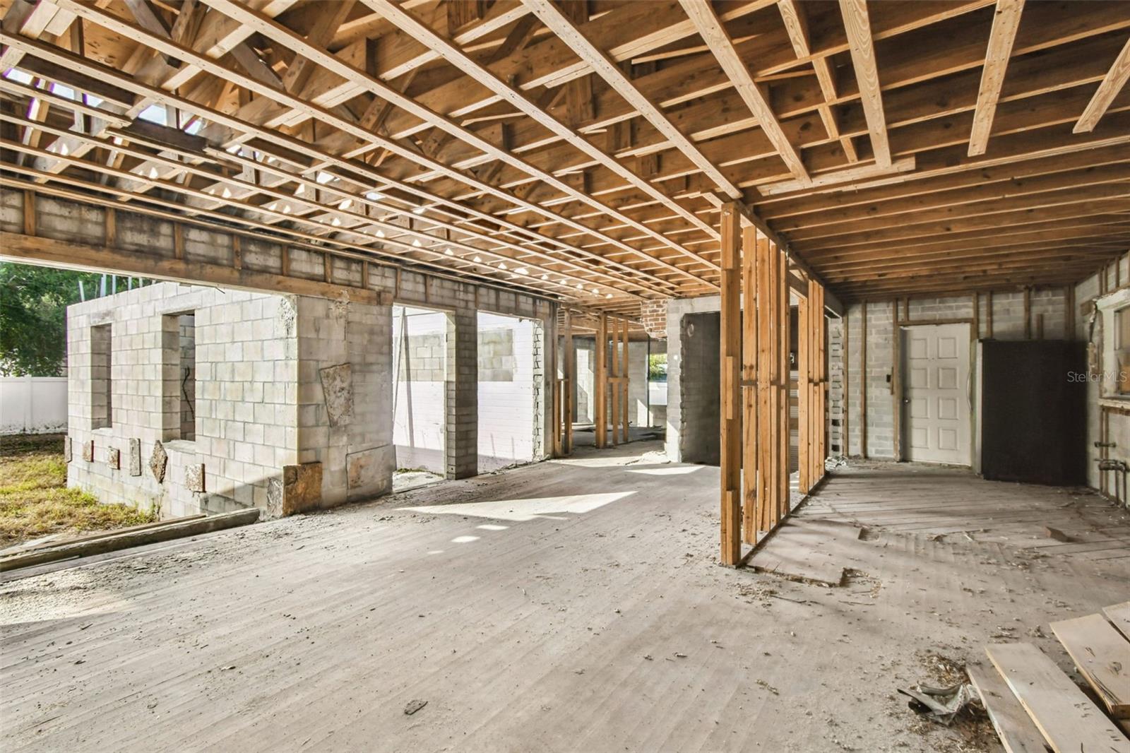 Image 13 of 26 For 1800 Palm Lane