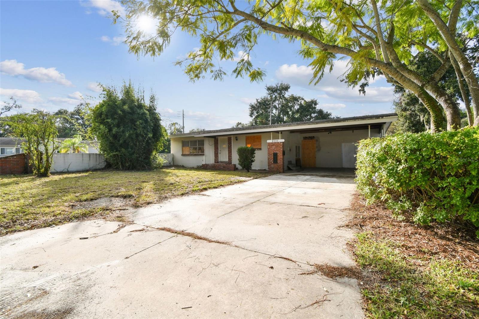 Image 2 of 26 For 1800 Palm Lane