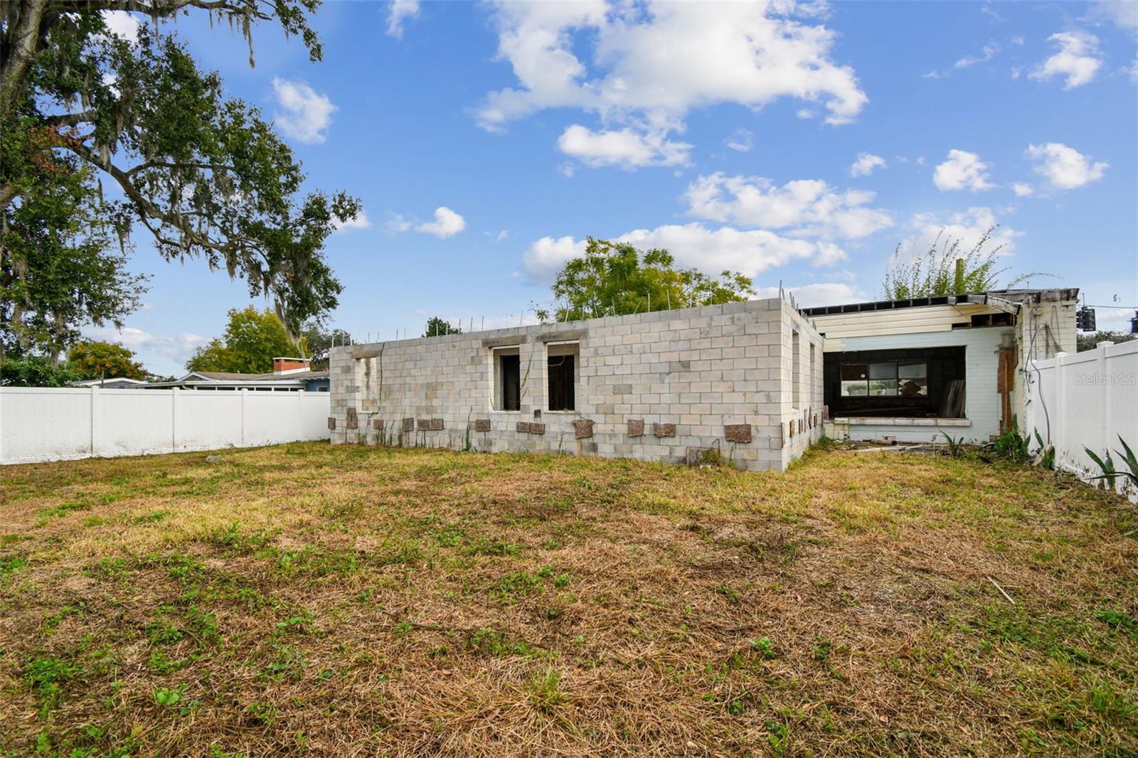 Image 26 of 26 For 1800 Palm Lane