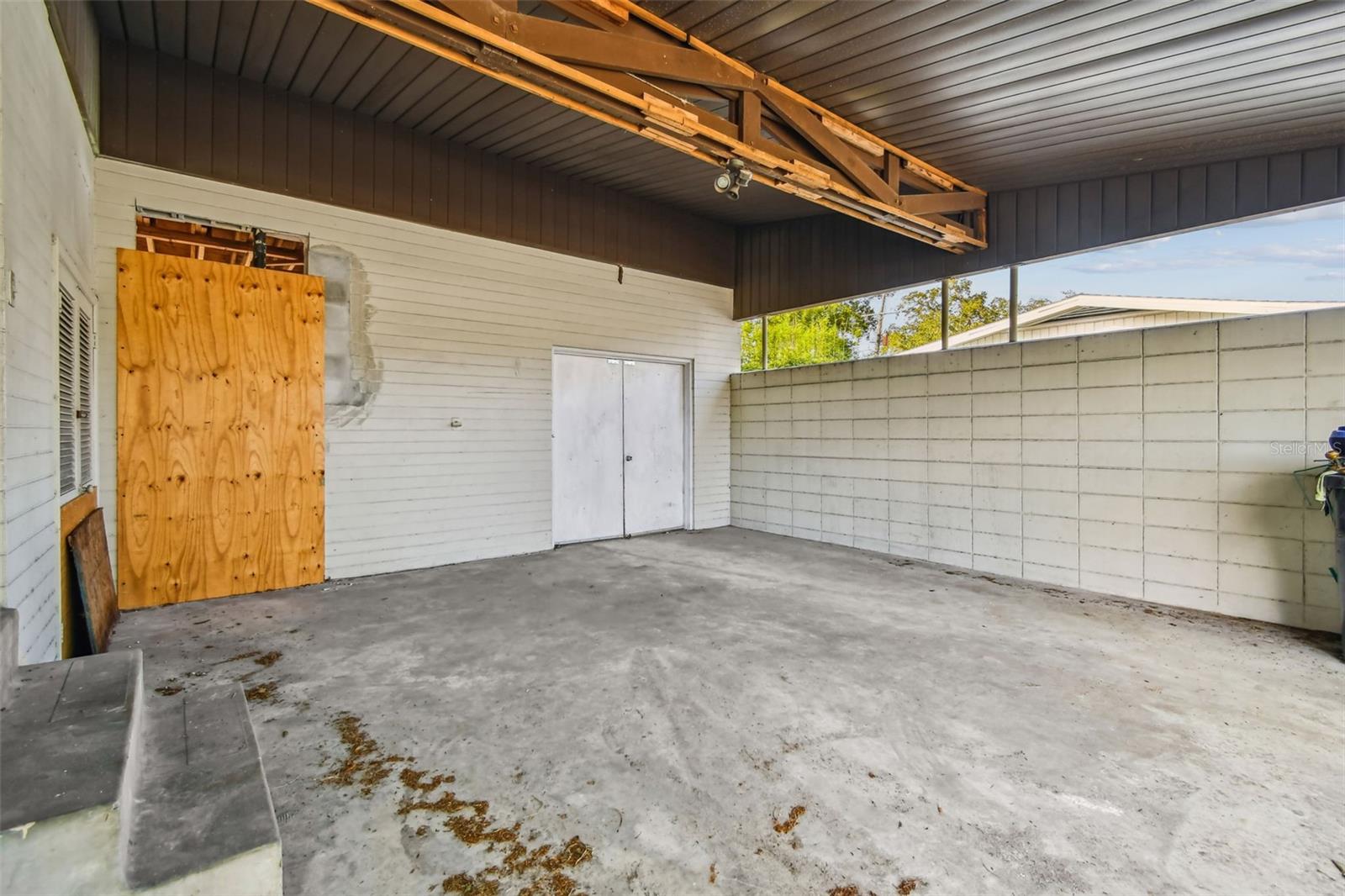 Image 6 of 26 For 1800 Palm Lane