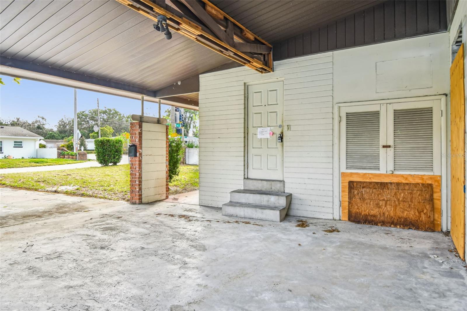 Image 7 of 26 For 1800 Palm Lane