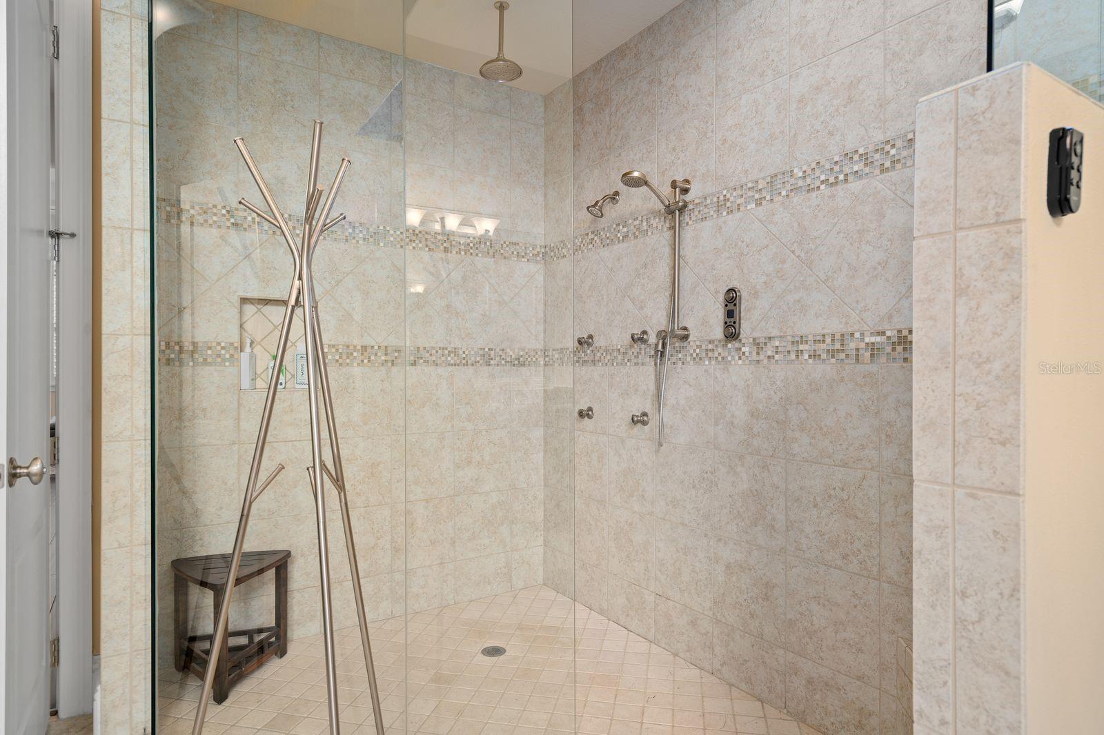 Image 31 of 68 For 5509 Emerson Pointe Way