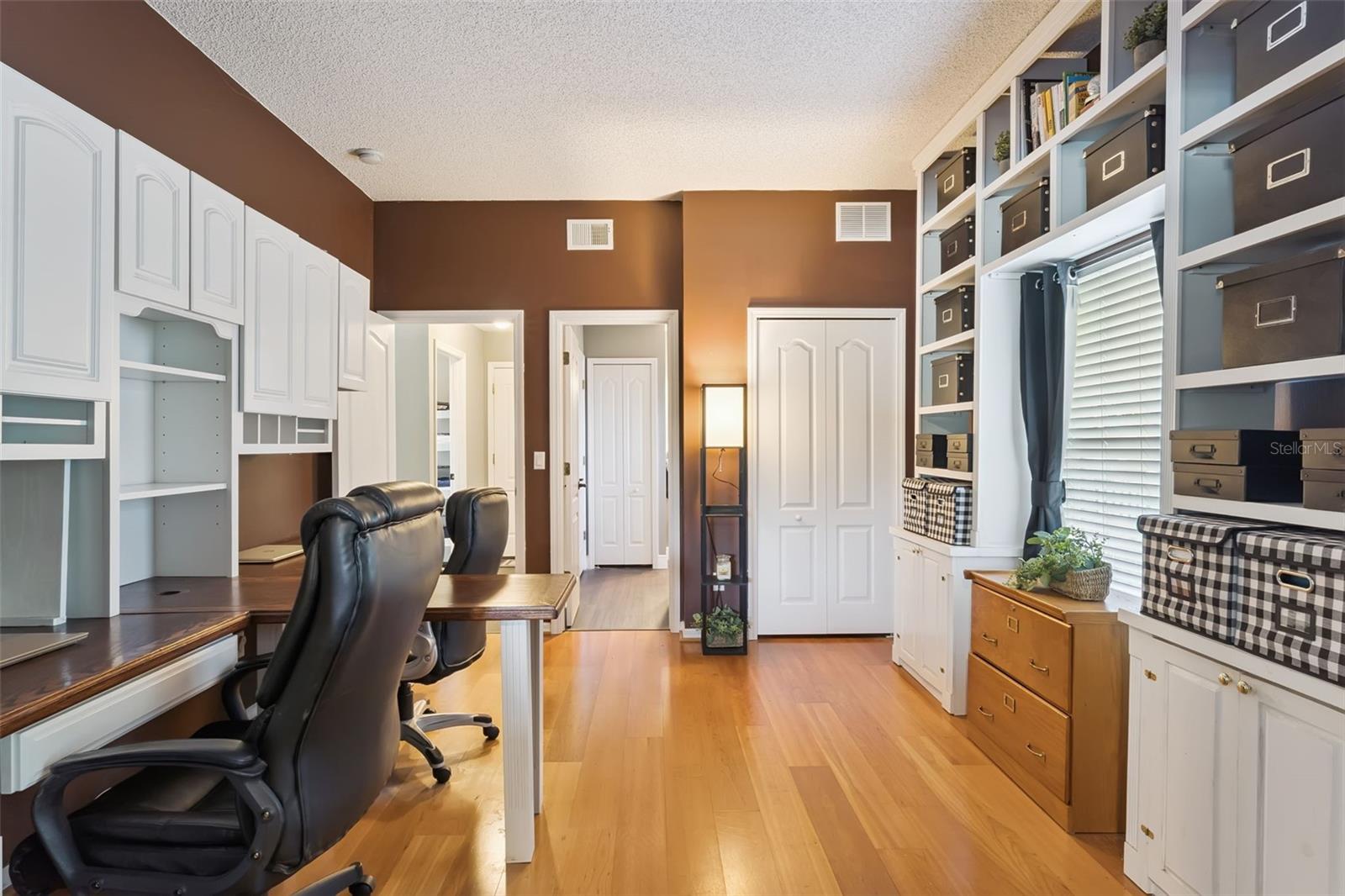 Image 20 of 62 For 9506 Bay Pine Lane