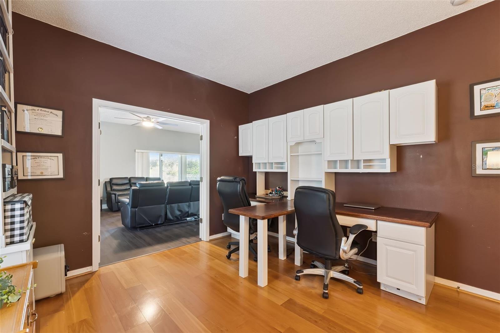 Image 21 of 62 For 9506 Bay Pine Lane