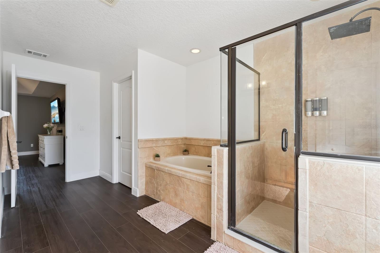 Image 33 of 62 For 9506 Bay Pine Lane