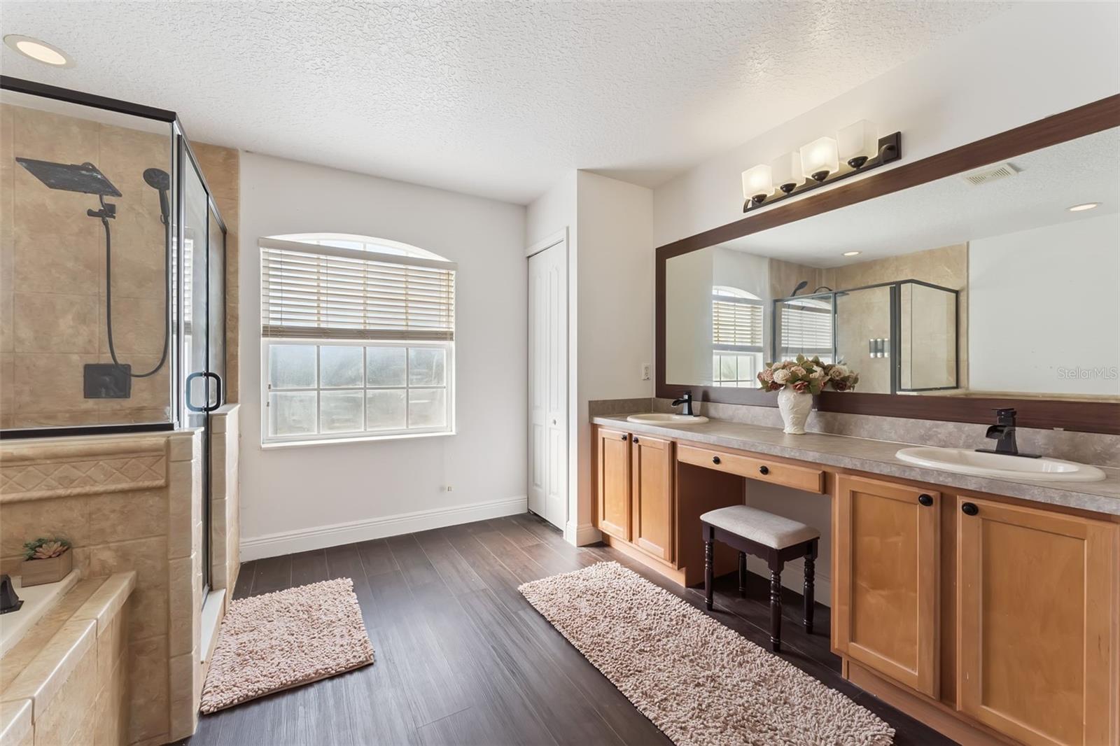 Image 34 of 62 For 9506 Bay Pine Lane