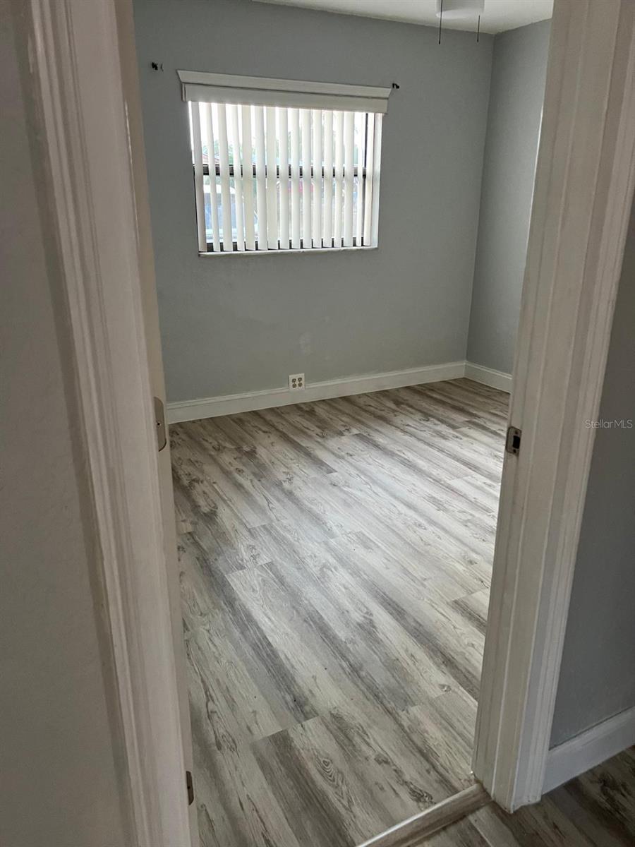 Image 6 of 9 For 455 Las Palmas Circle 636