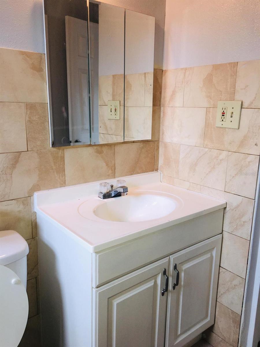 Image 9 of 9 For 455 Las Palmas Circle 636