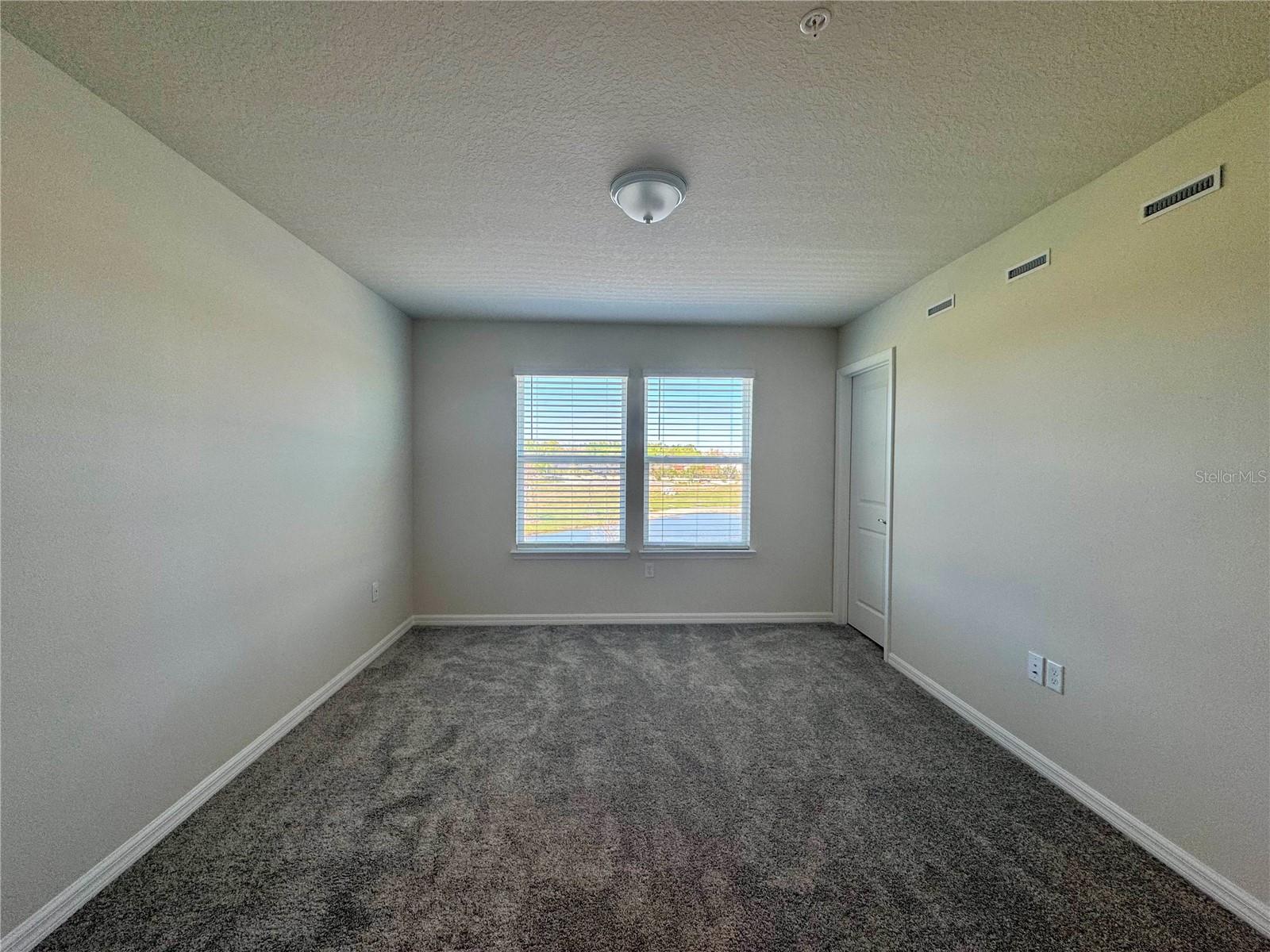 Image 11 of 33 For 3160 Emerald Acres Lane