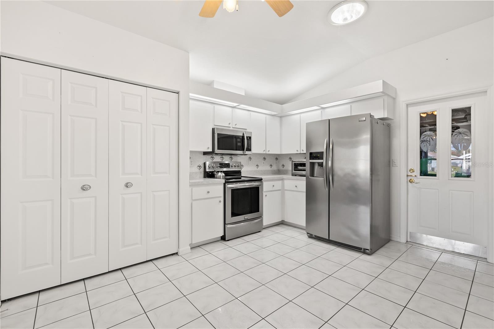 Image 10 of 37 For 11287 73rd Circle