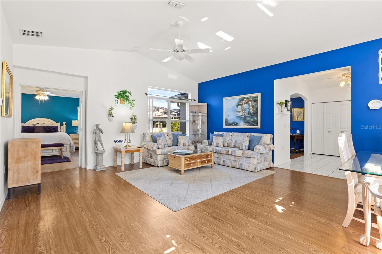 Image 4 of 37 For 11287 73rd Circle