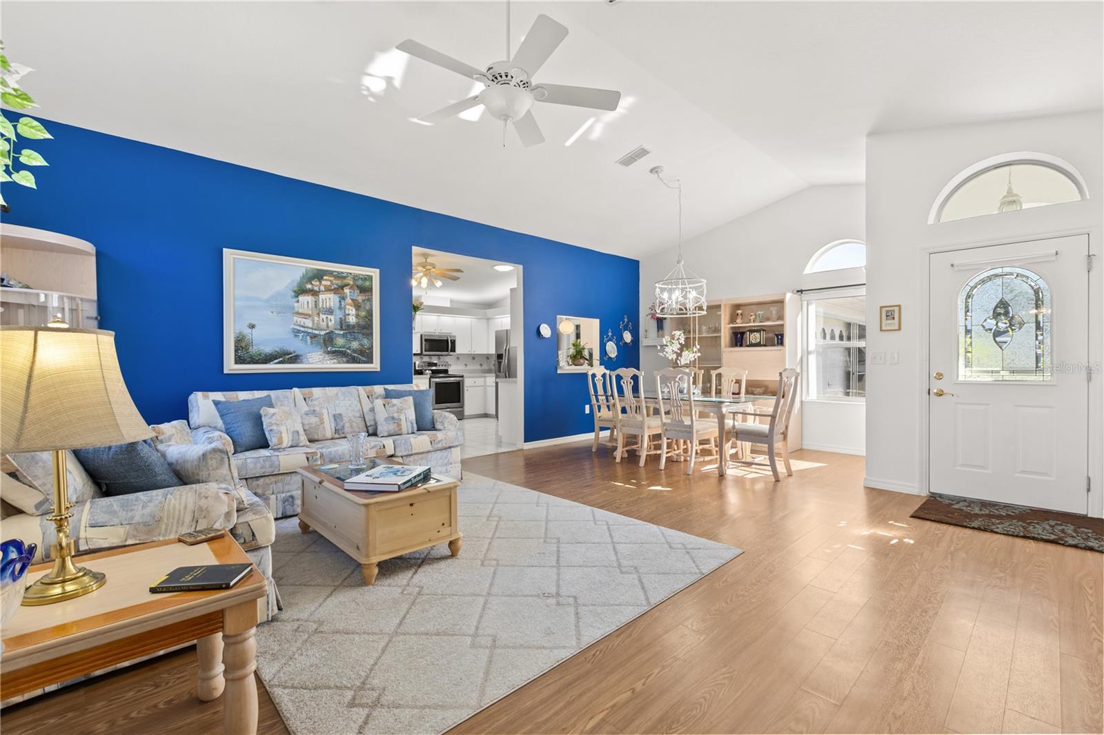 Image 6 of 37 For 11287 73rd Circle